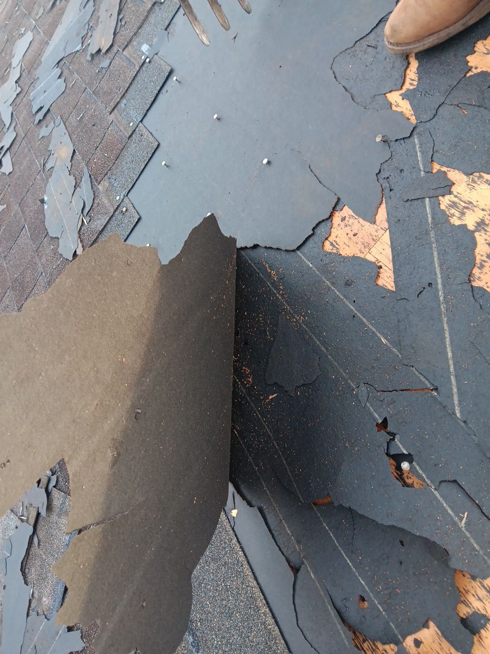 Residential Roofing Installation using Owen's Corning Duration (Lifetime) Shingles by Roof Repair Company