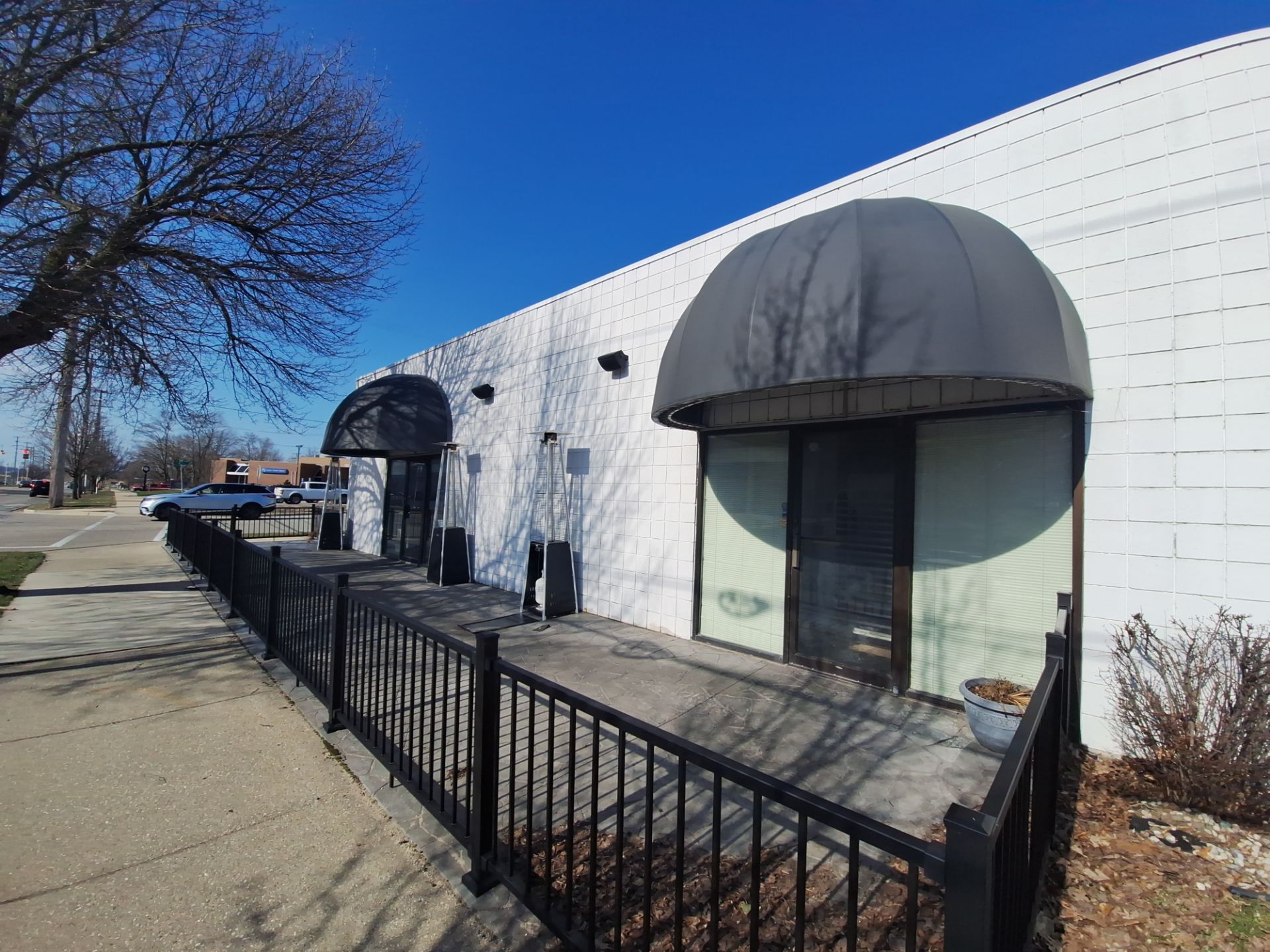 Exterior Cleaning & Maintenance | Pine St Cafe – Ferrysburg Michigan by Gordon Painting