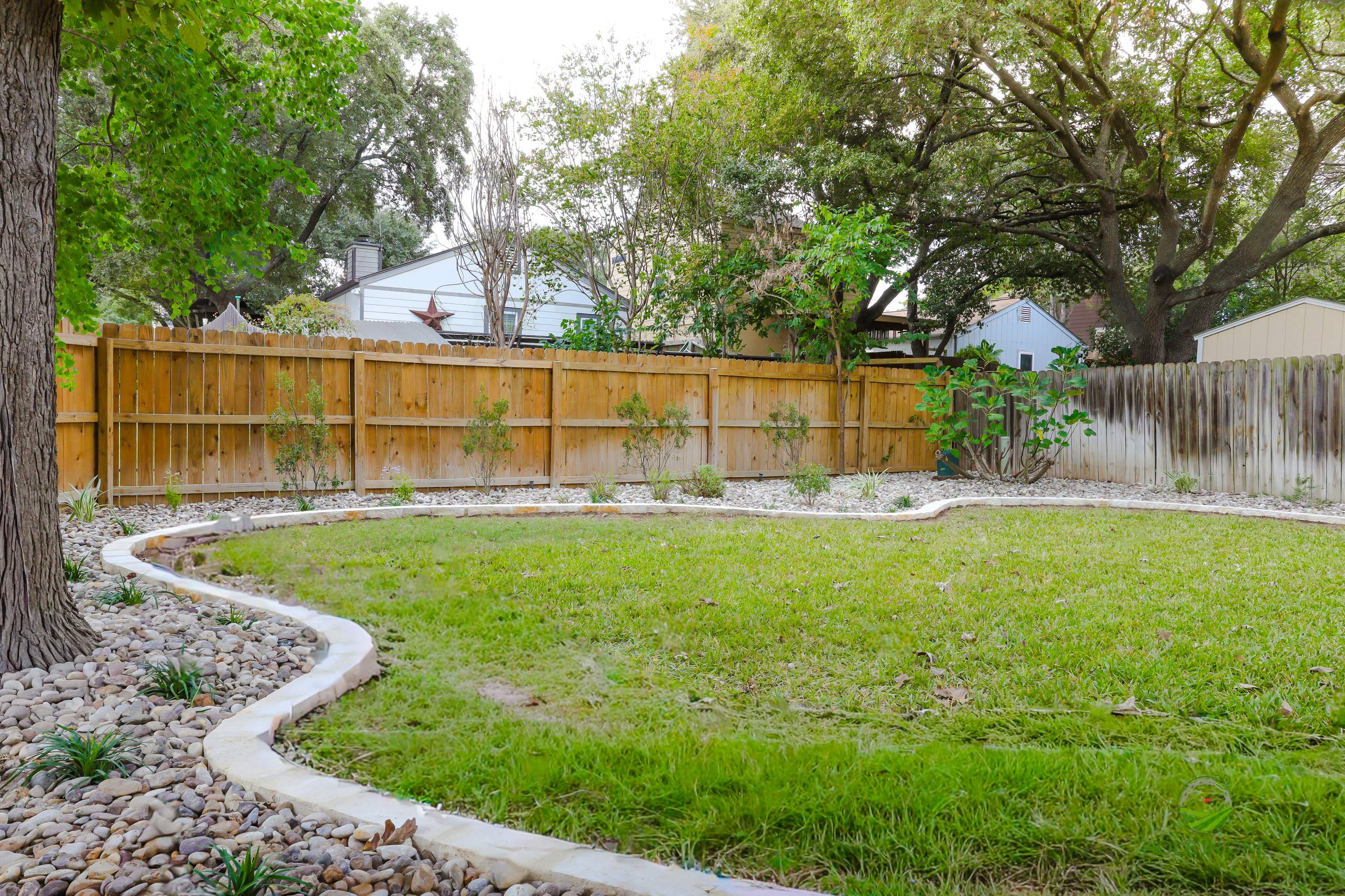 The Crossing, San Antonio Tx.  by Hole In One Lawns, LLC