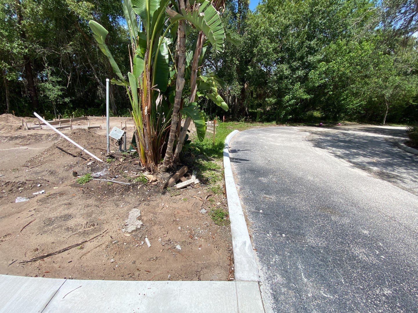 Bradenton, FL  4 ft. Tall Concave Vinyl Picket Fence by Asap fence and gates, LLC