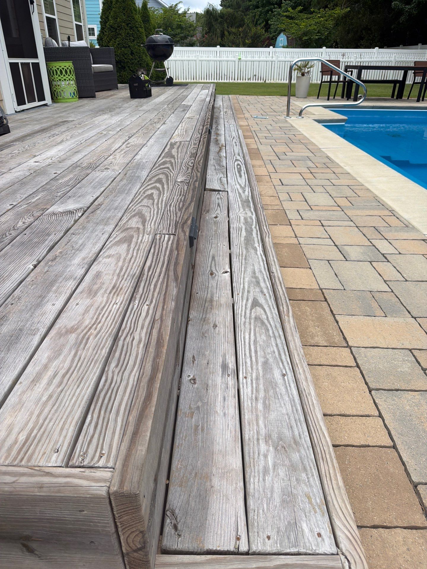 Deck using Wood Sealant by DuraSeal