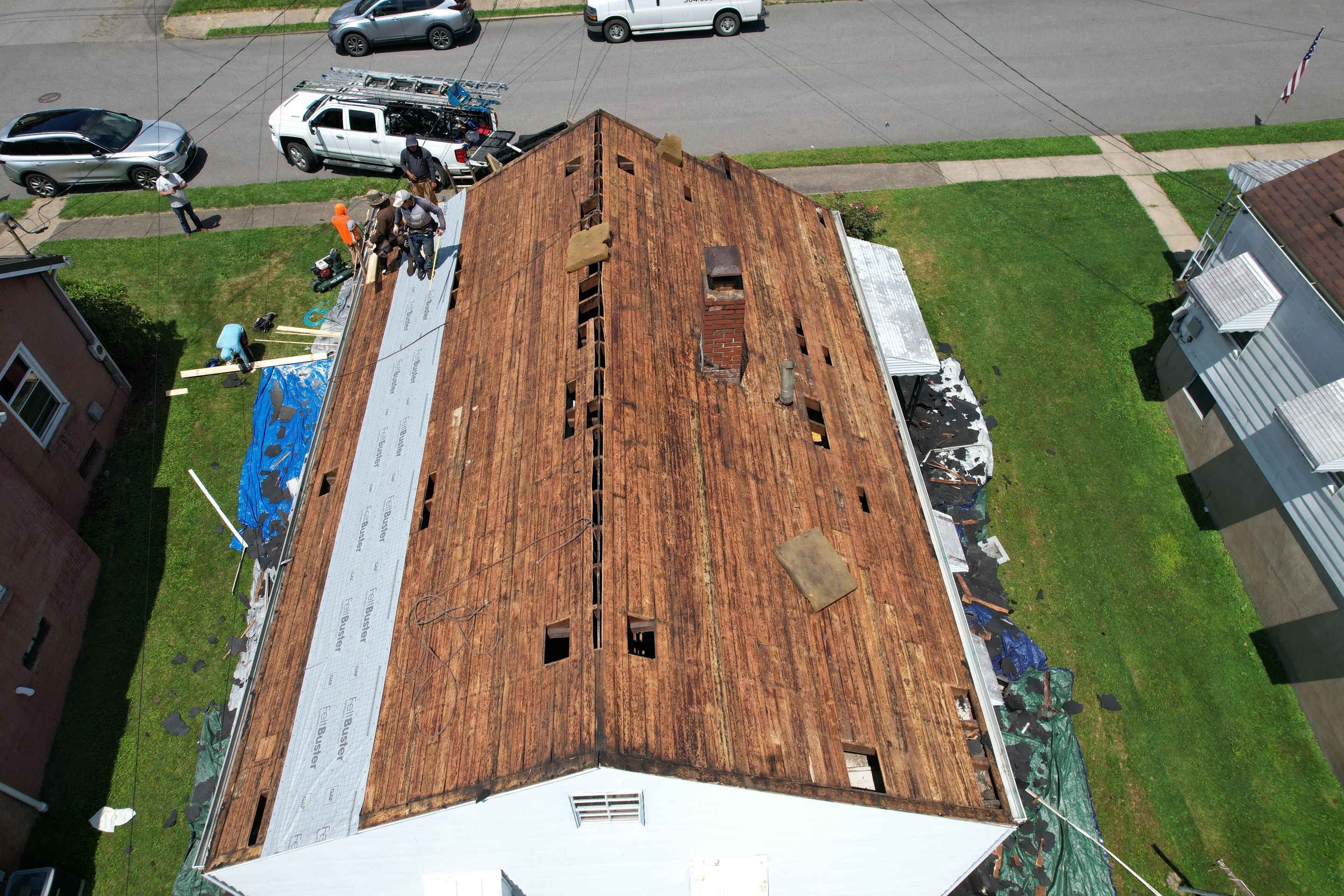 Residential Roofing Installation using GAF Timberline HDZ Williamsburg Slate by Rainstoppers Roofing