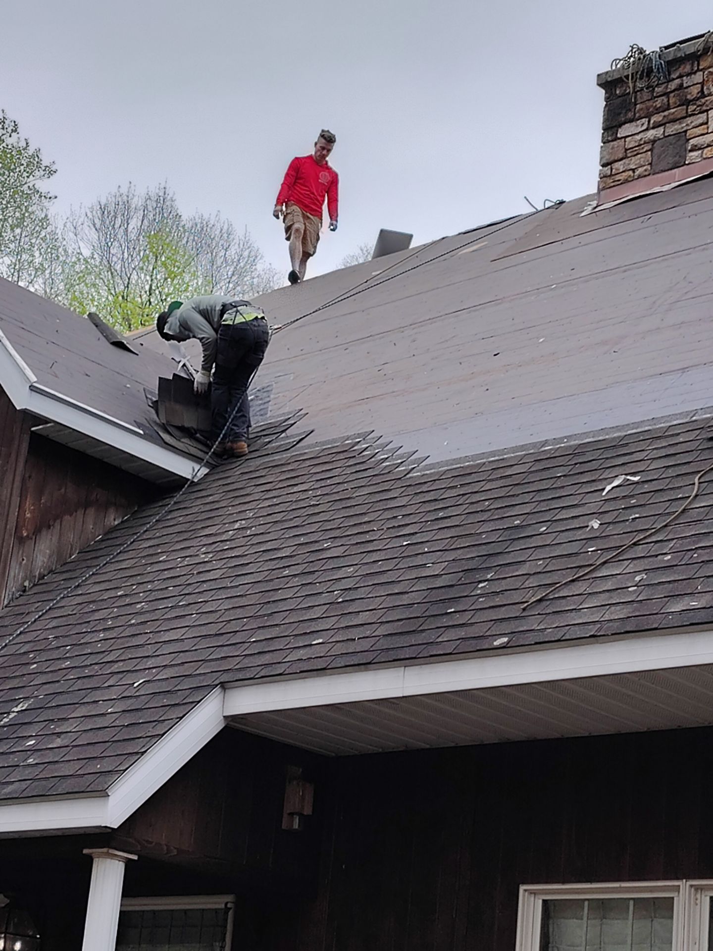 Roofing Installation using Gaf Hdz Architectural Shingle -Barkwood by Teflon Roofing