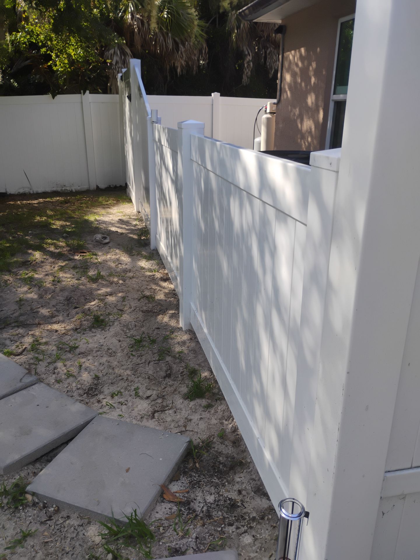 Vinyl Privacy Fence and Double Gate Installation in North Port by True Fence LLC