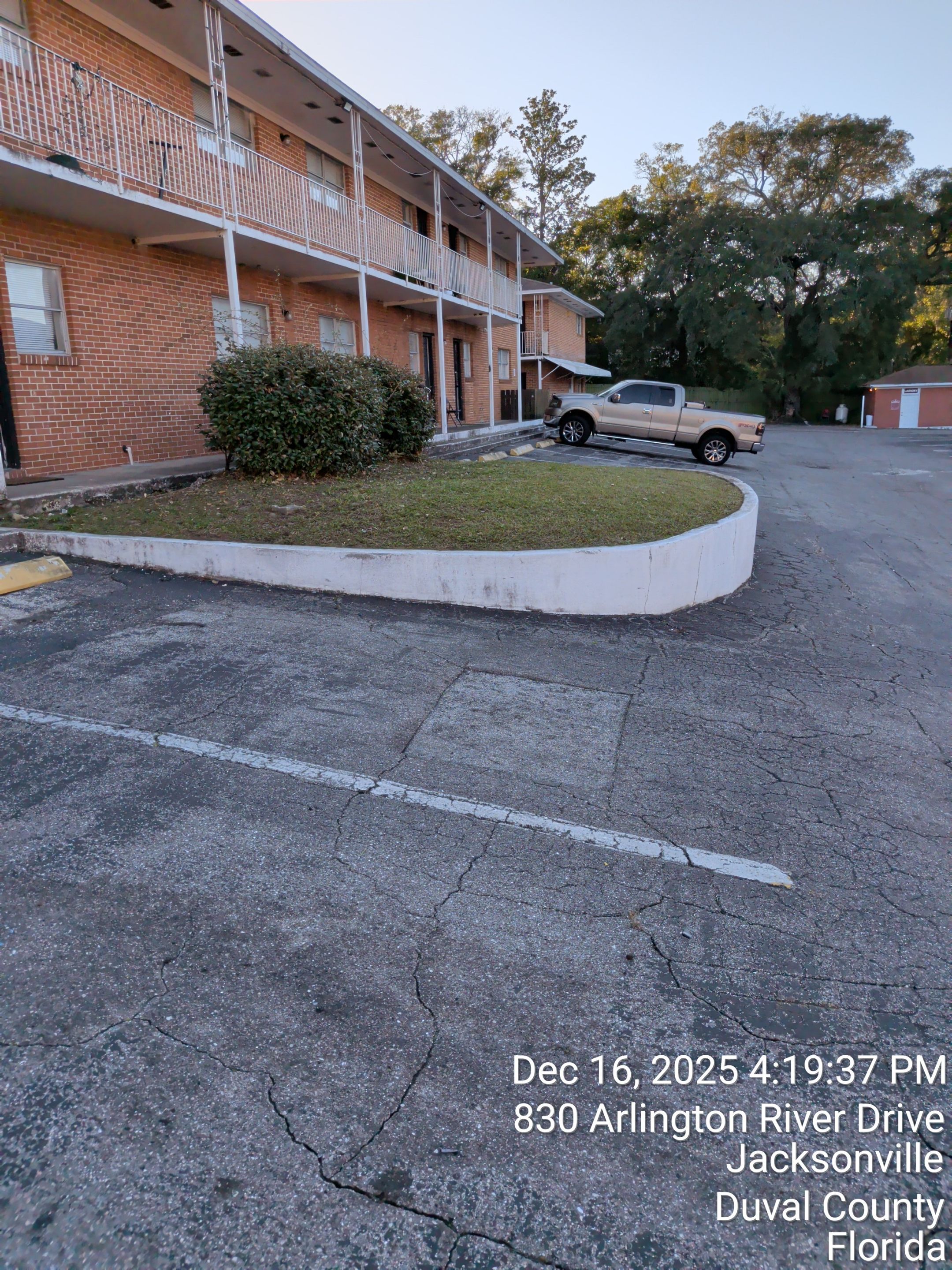 Apartment Landscape Cleanup & Ongoing Grounds Maintenance — Cimarron Apartments (Arlington) by Harmoni Home Services