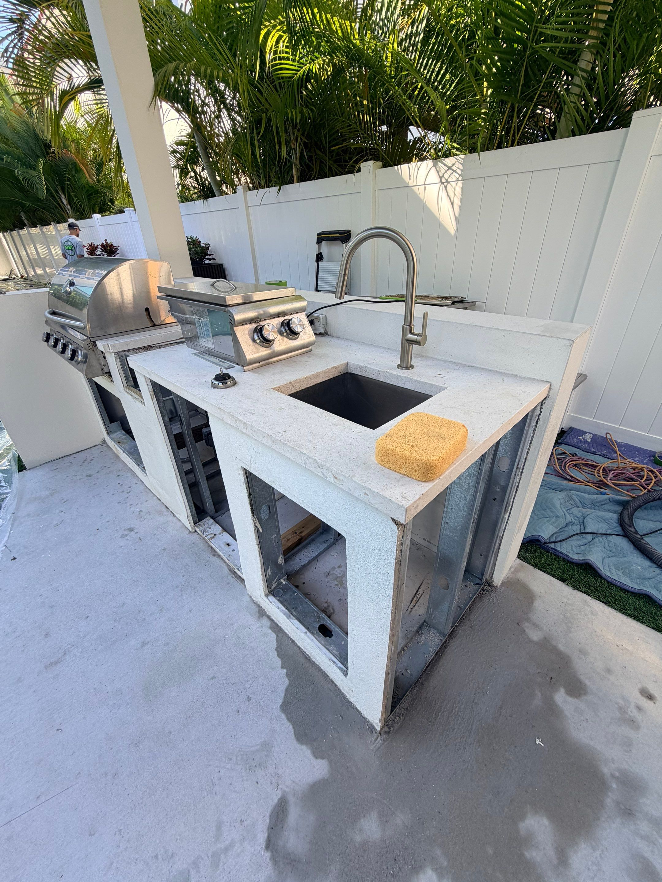 Outdoor BBQ - East Boca Raton by Hevi Tile