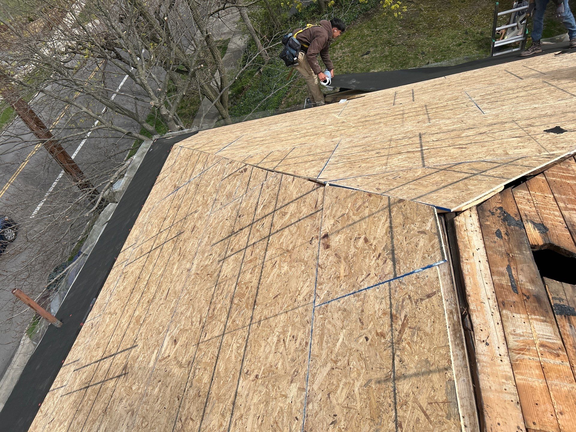 Residential Roofing Installation by WIW Enterprises Inc