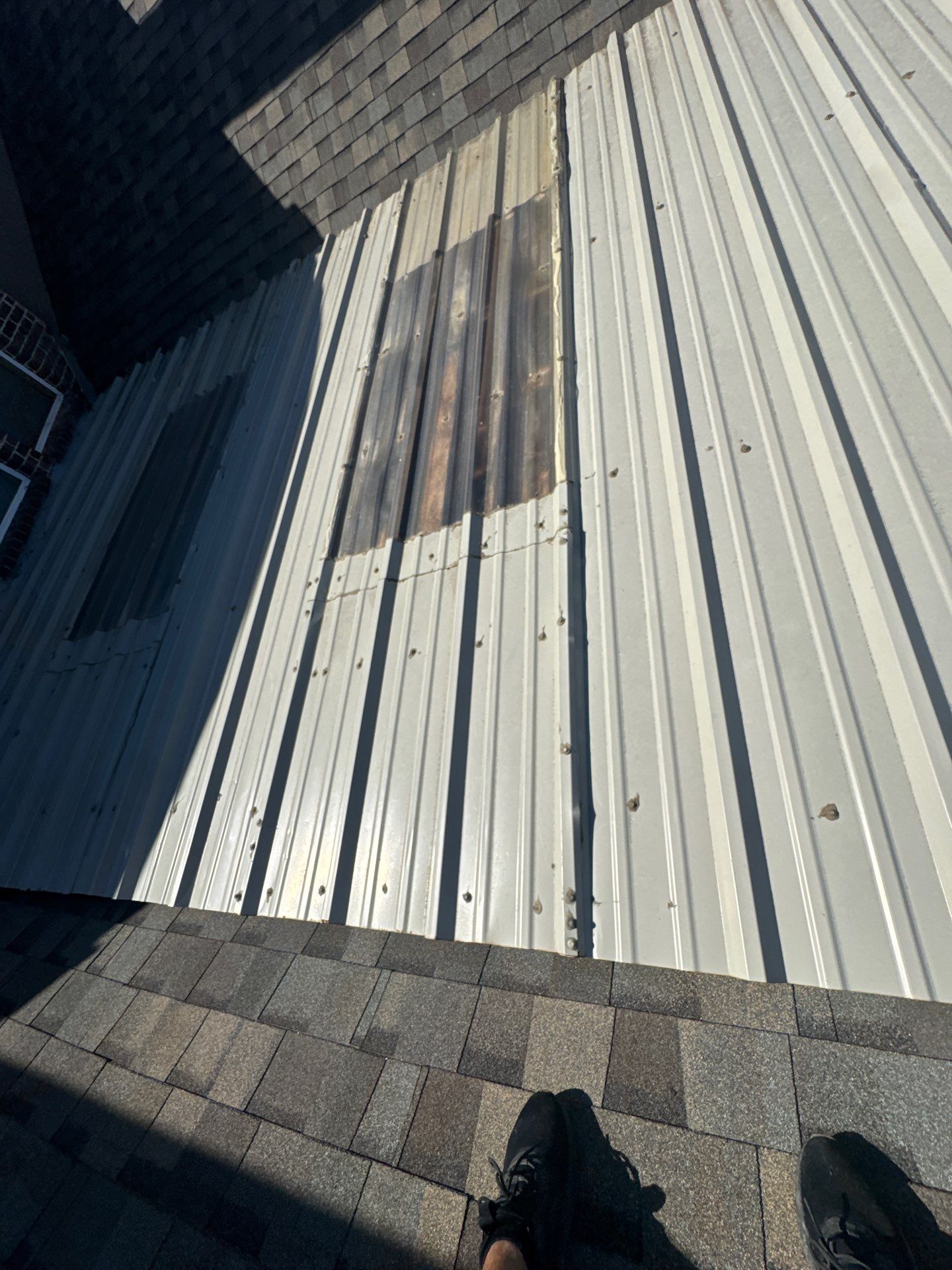 Stain and Pergola Roof Repair by Lighthouse Contractors