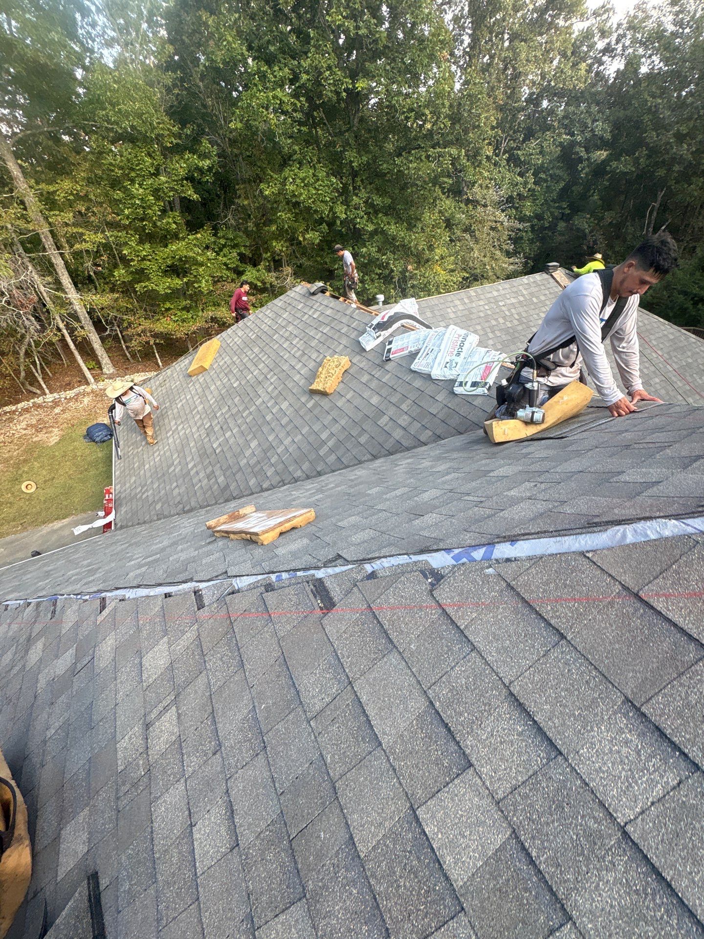 Asphalt Roof Replacement in Gadsden by NANOROOF Alabama