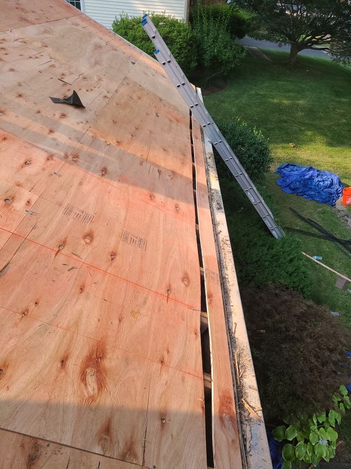 Burke: CertainTeed Landmark Pro Architectural Shingles in Max Def Weathered Wood by RM Banning, Inc.