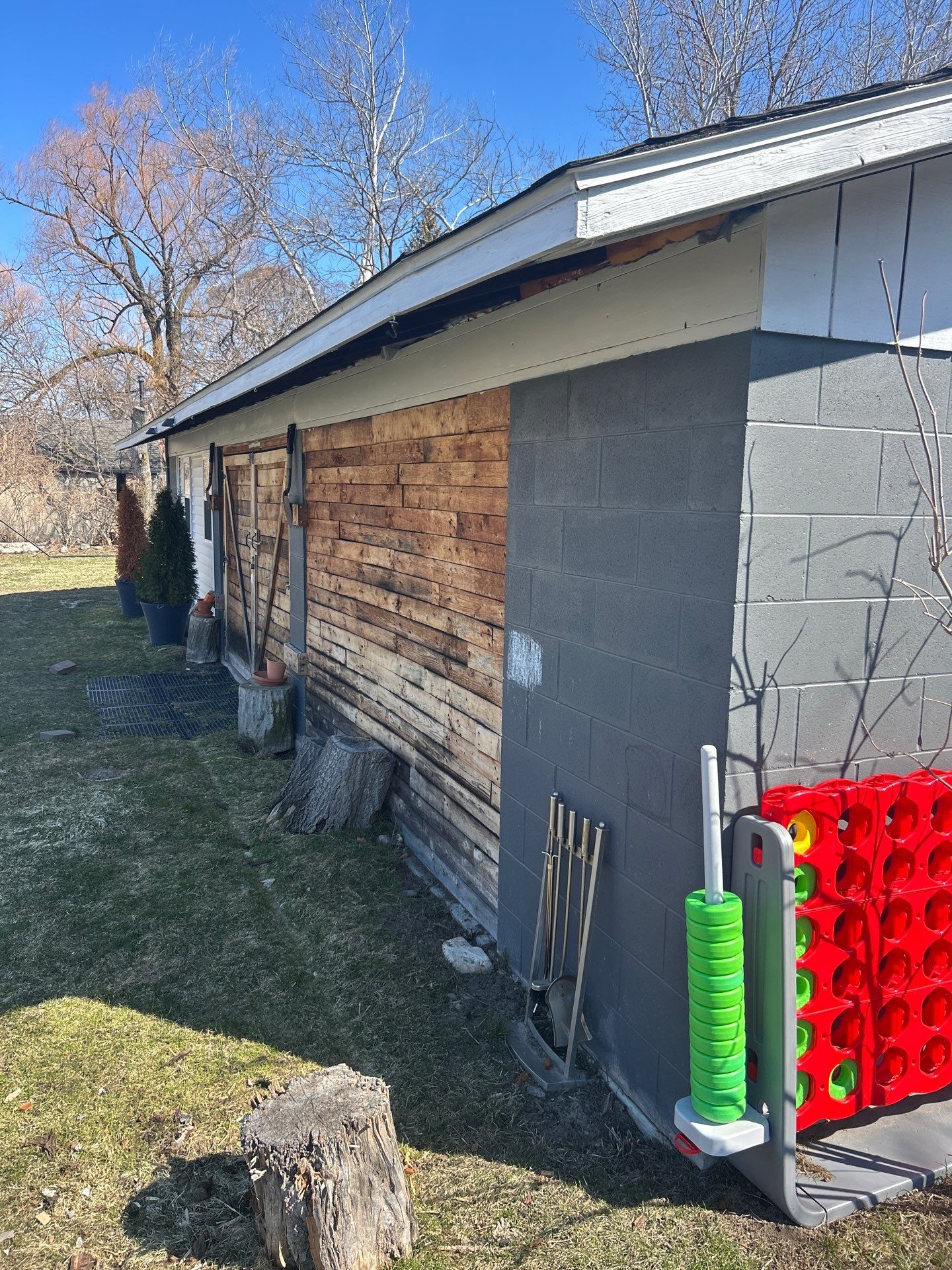 Residential Gutter and Downspout Installation in Elk Rapids by Rainbow Seamless Systems