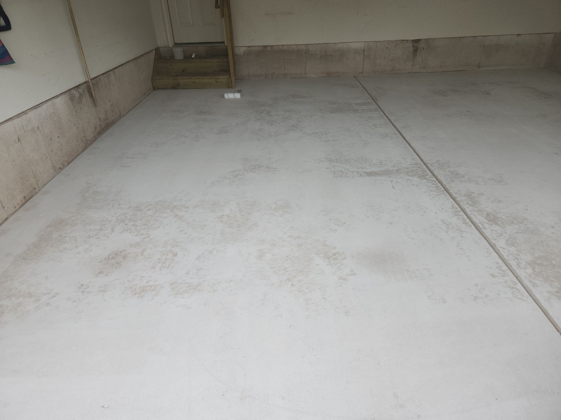 Hillsborough Township Garage Floor Coating with Multi-Colored Polyaspartic Flake by Spectrum Painting, LLC