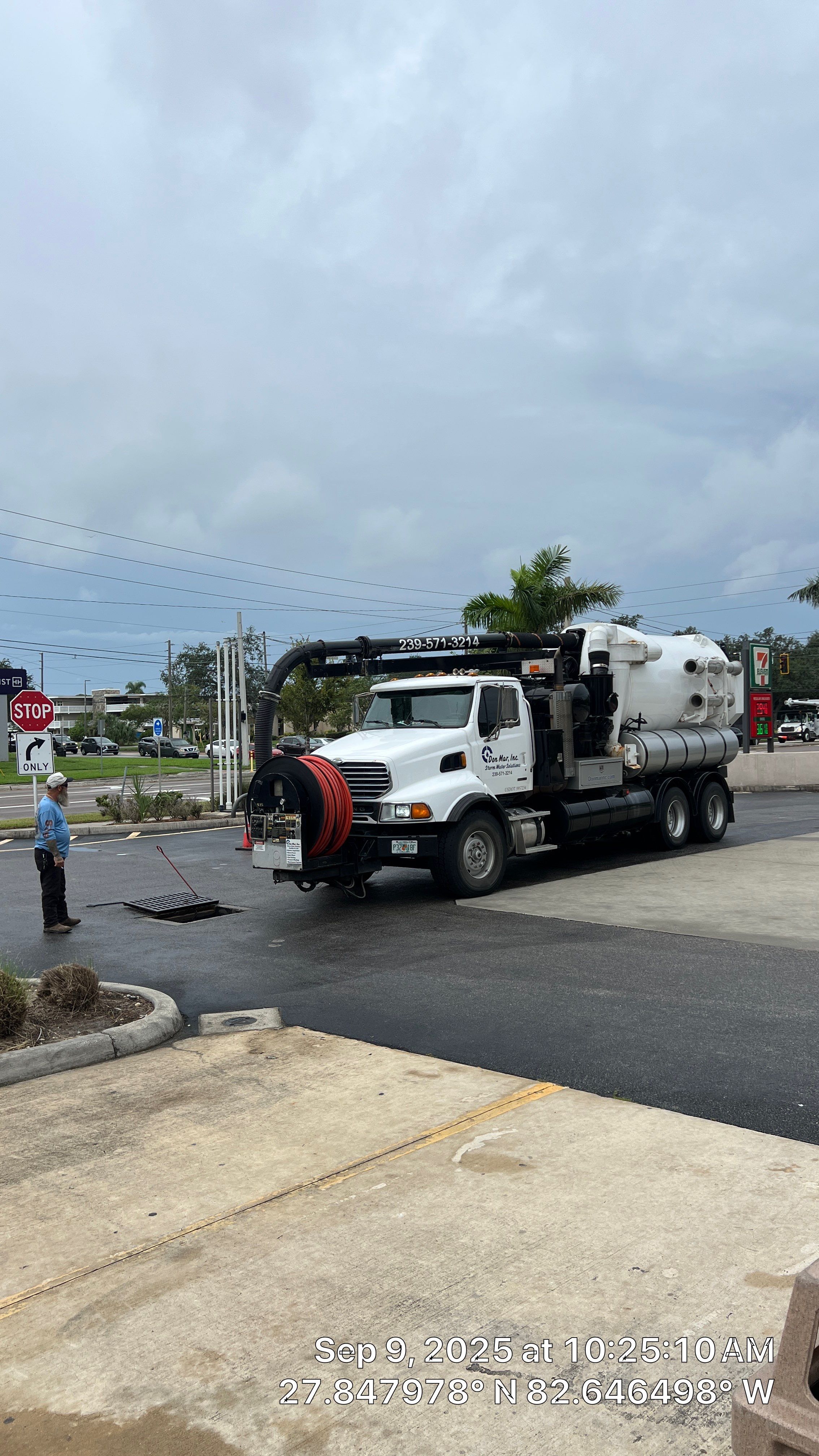 St. Petersburg 7-Eleven Stormwater System Cleaning by Don Mar, Inc. Storm Water Solutions