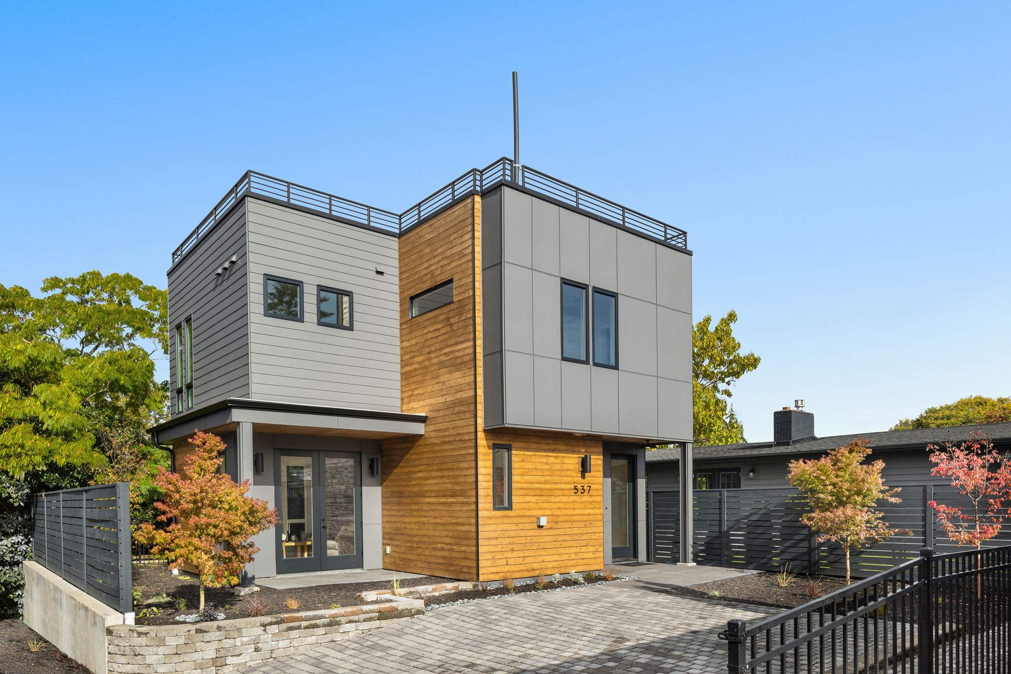 Kirkland West of Market DADU by LinMak Construction