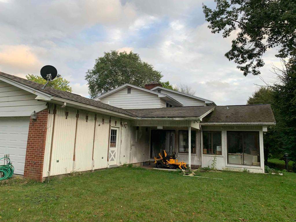 Siding Replacement using Certainteed Restoration Classic D4 by 180 Contractors
