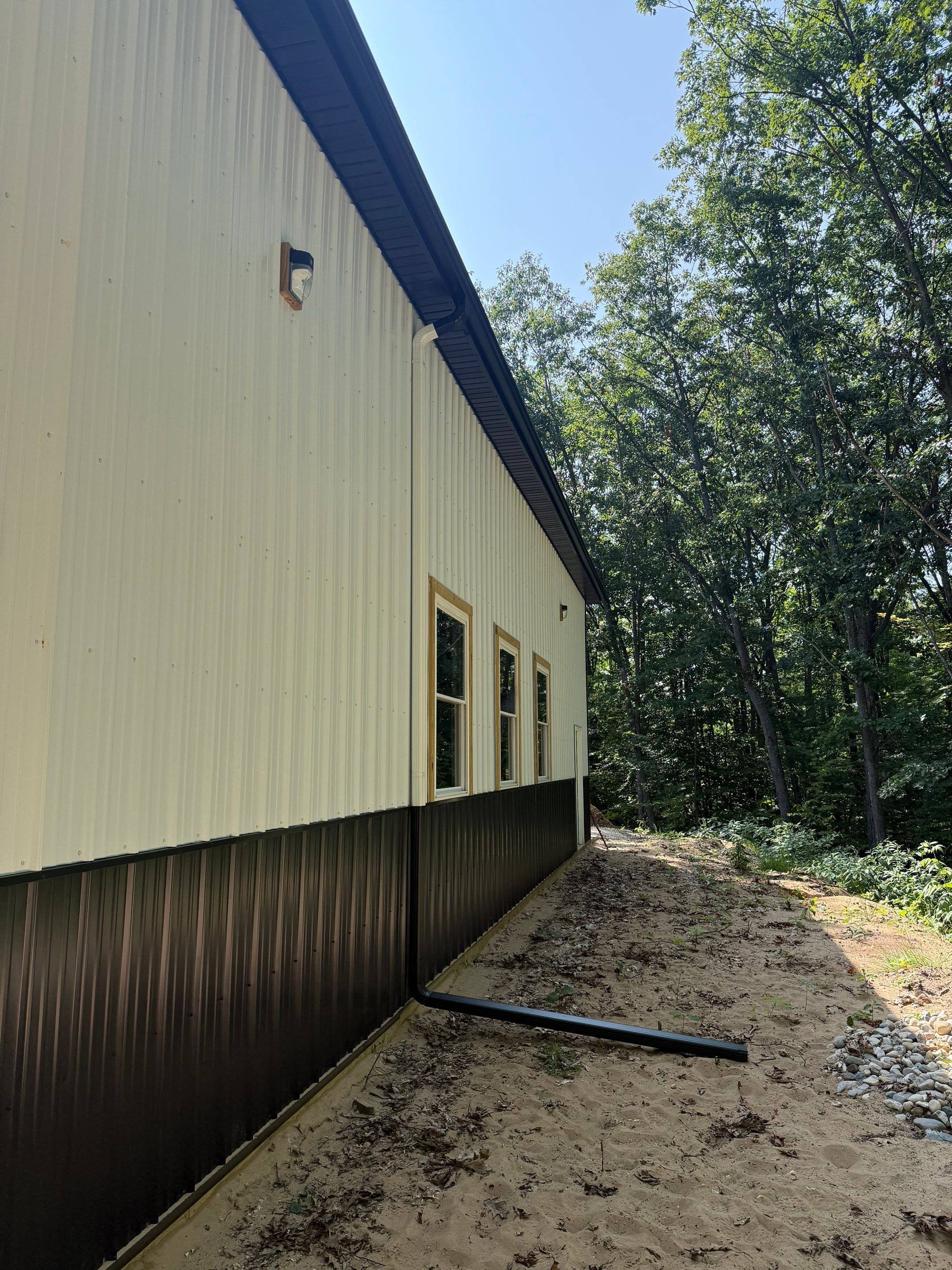 Custom Gutter System in Bellaire by Rainbow Seamless Systems