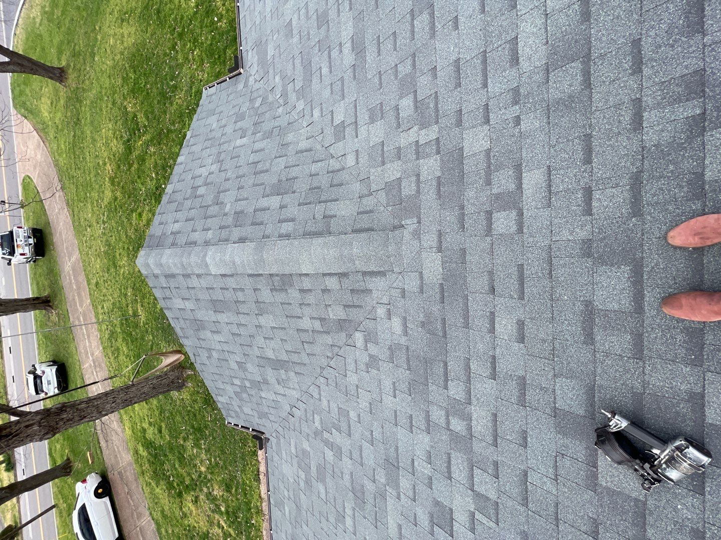 Residential Roofing Installation using Owens Corning Oakridge Roofing System by Undersun Roofing 