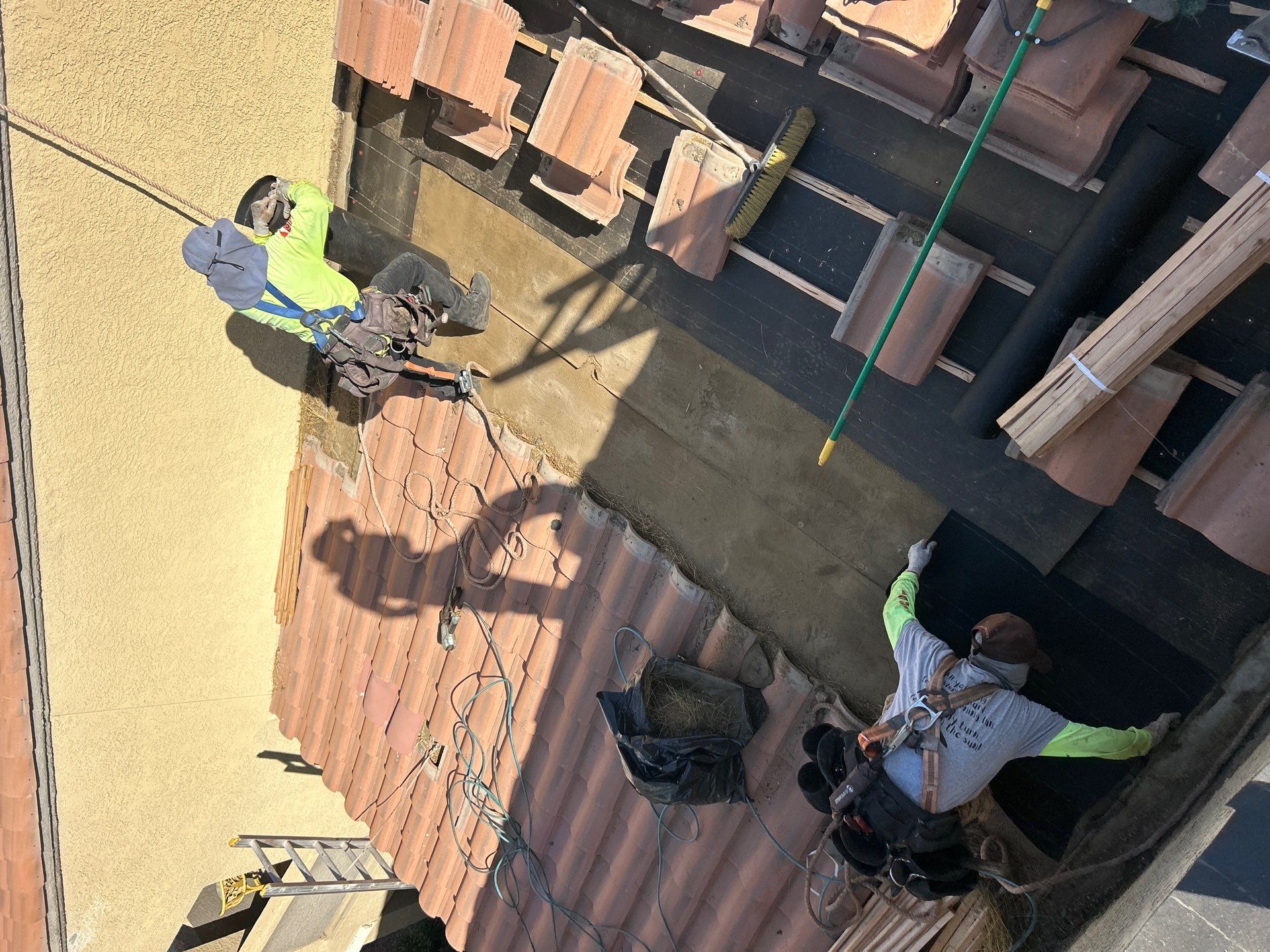 L15364-Latigo Condos by The Original Roofing Company