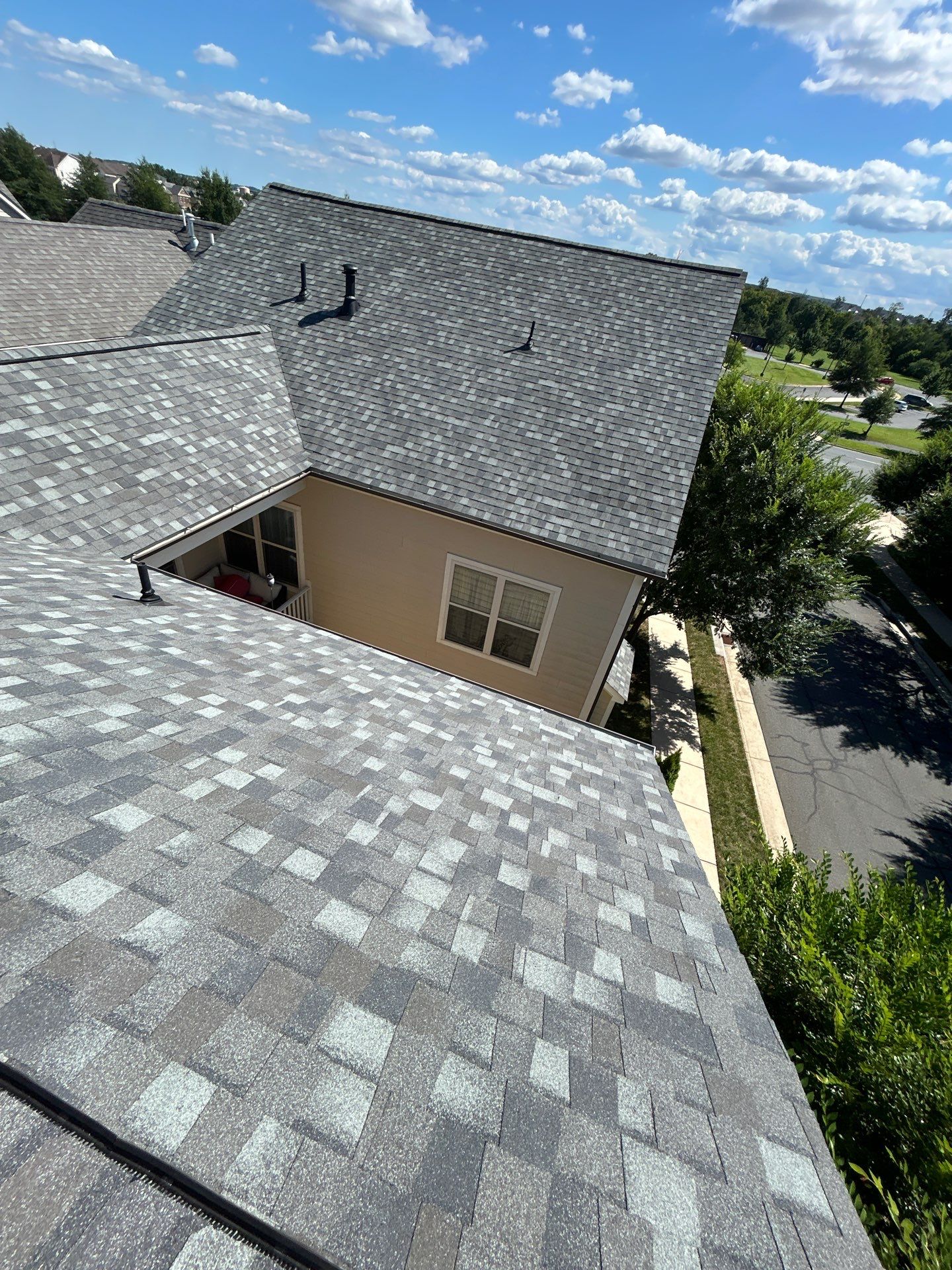 Ashburn: Residential Roof Replacement  with CertainTeed Landmark Pro in Max Def Georgetown Gray by RM Banning, Inc.