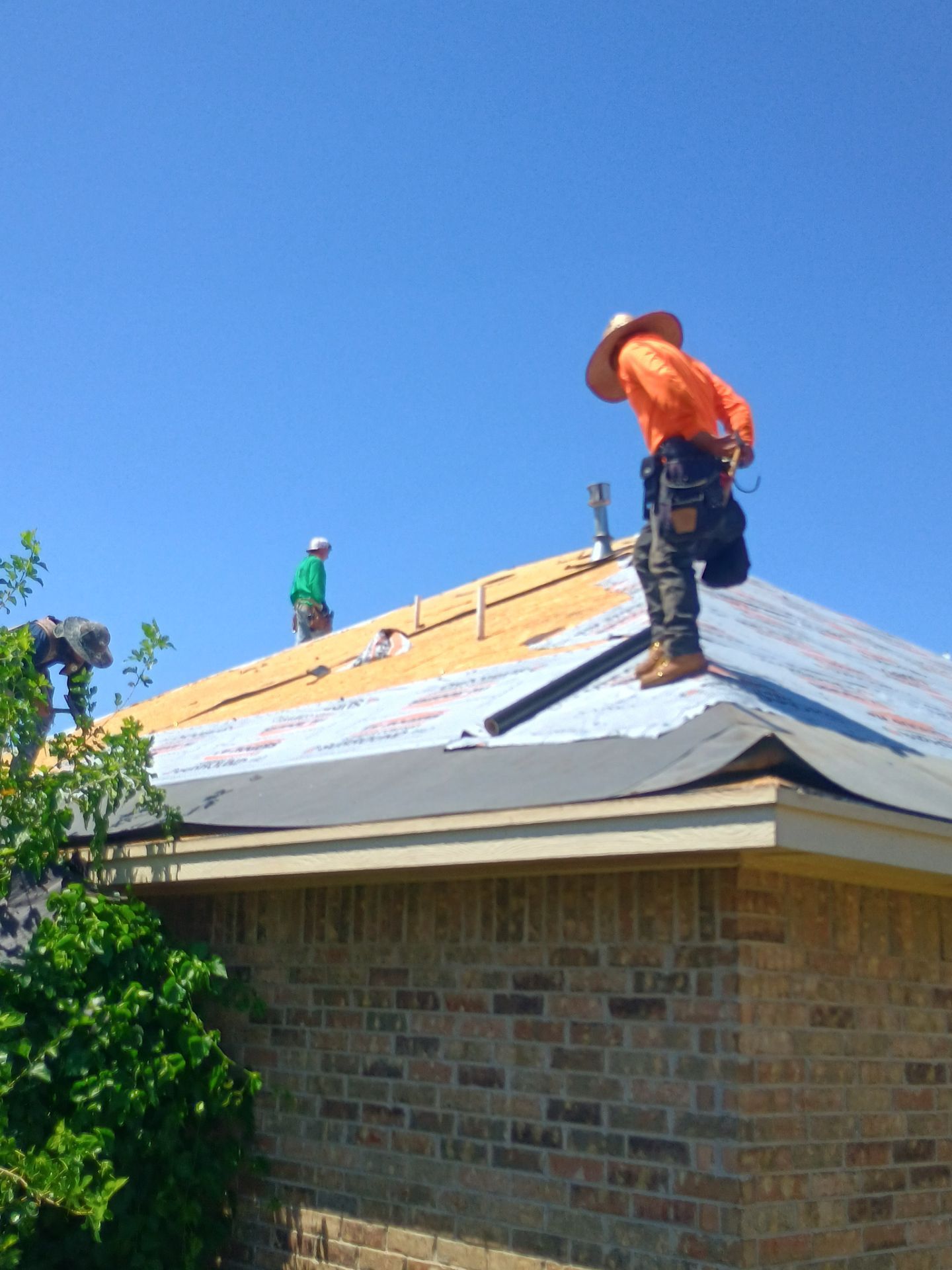 Oklahoma City Full Residential Roof Replacement with GAF Architectural Shingles by BANA Roofing and Solar Supply