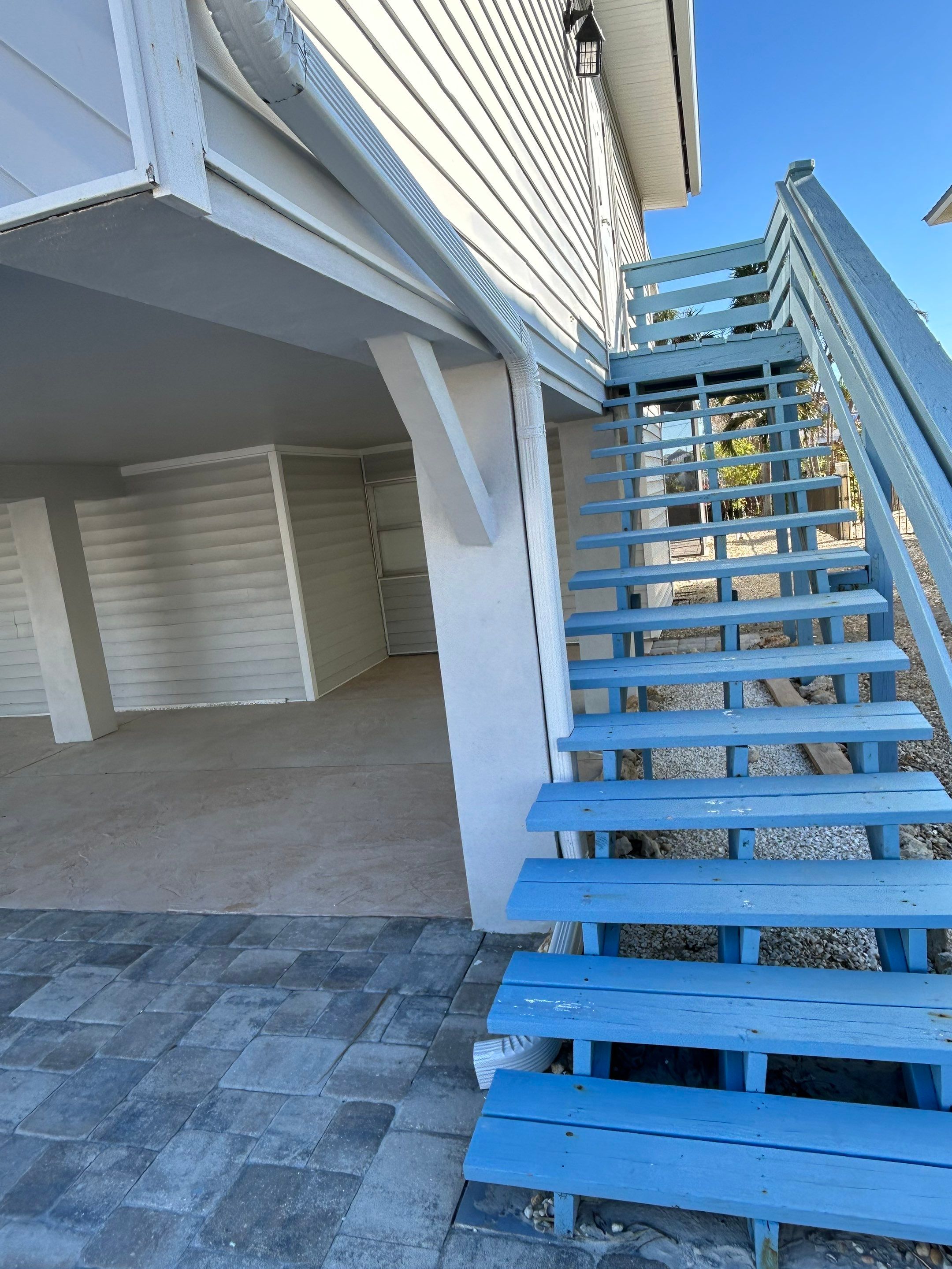 7-Inch Seamless Gutters in Fort Myers Beach FL by Gutter Professors