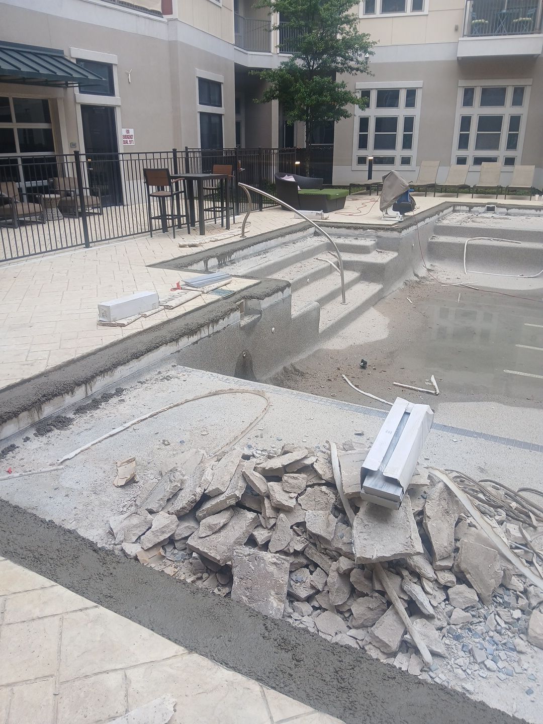 Waterford Frisco by Sink or Swim Pools