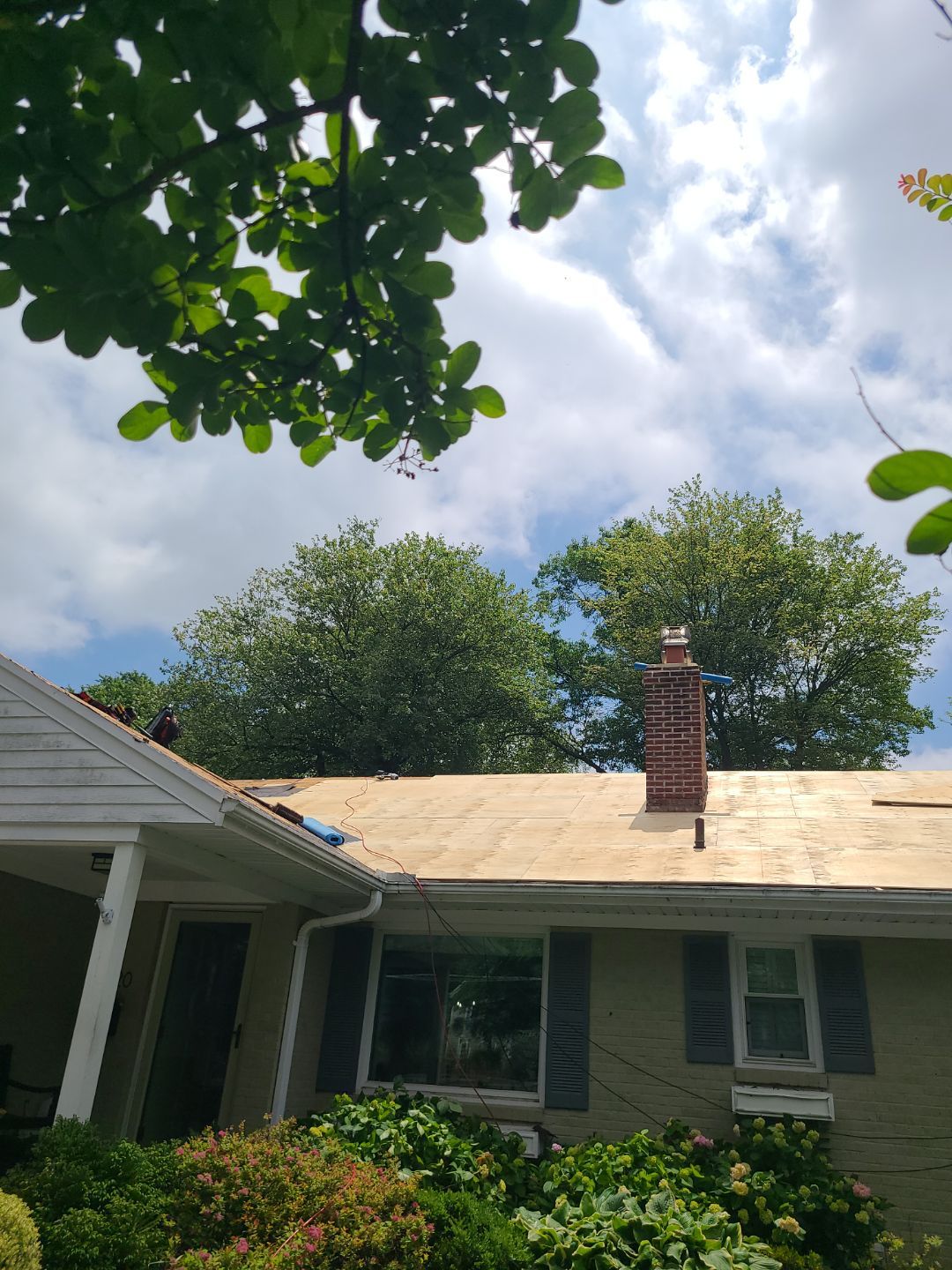 Arlington: CertainTeed Landmark Pro Designer Shingles in Max Def Pewter by RM Banning, Inc.