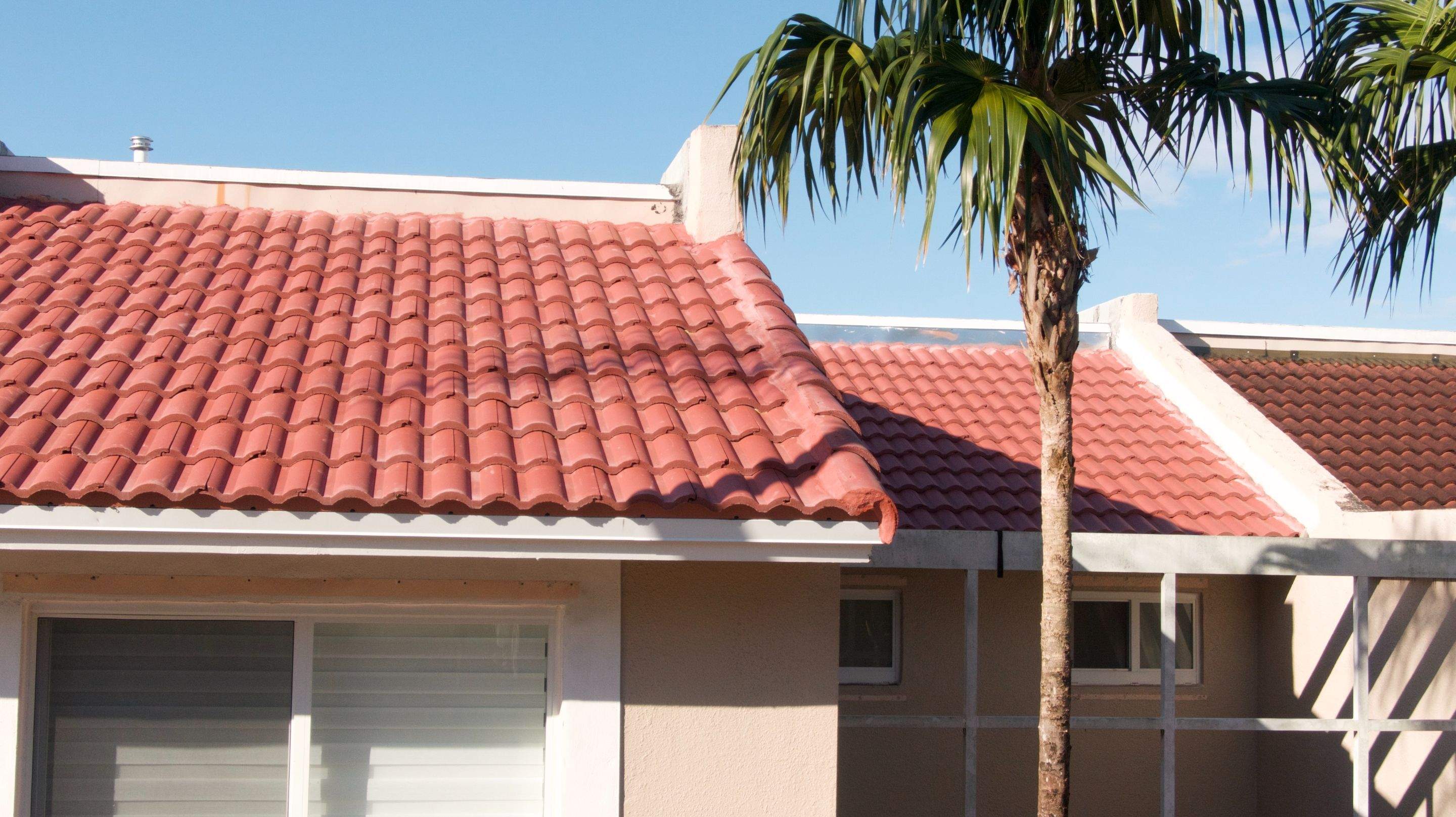 Crown - Tuscany - Smoked Fireclay by Istueta Roofing