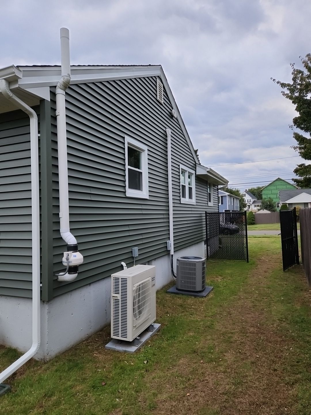 Siding Installation using Certainteed Monogram Forest Green by A Plus Exterior