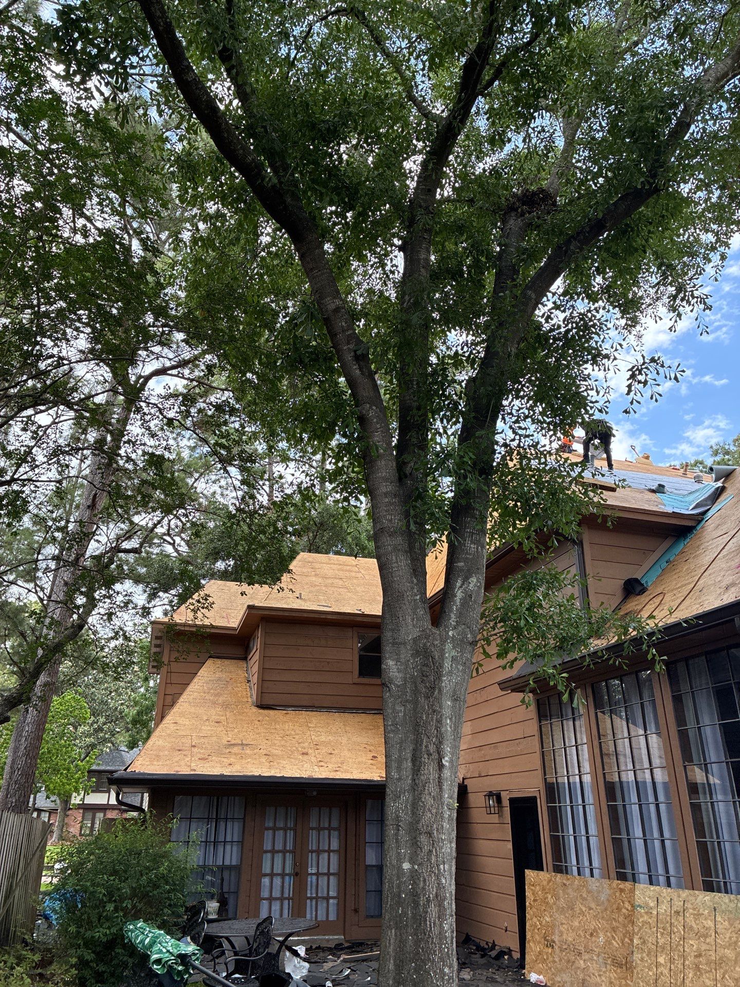 Roof Replacement in Memorial Northwest, Spring TX by Roof Repair Company
