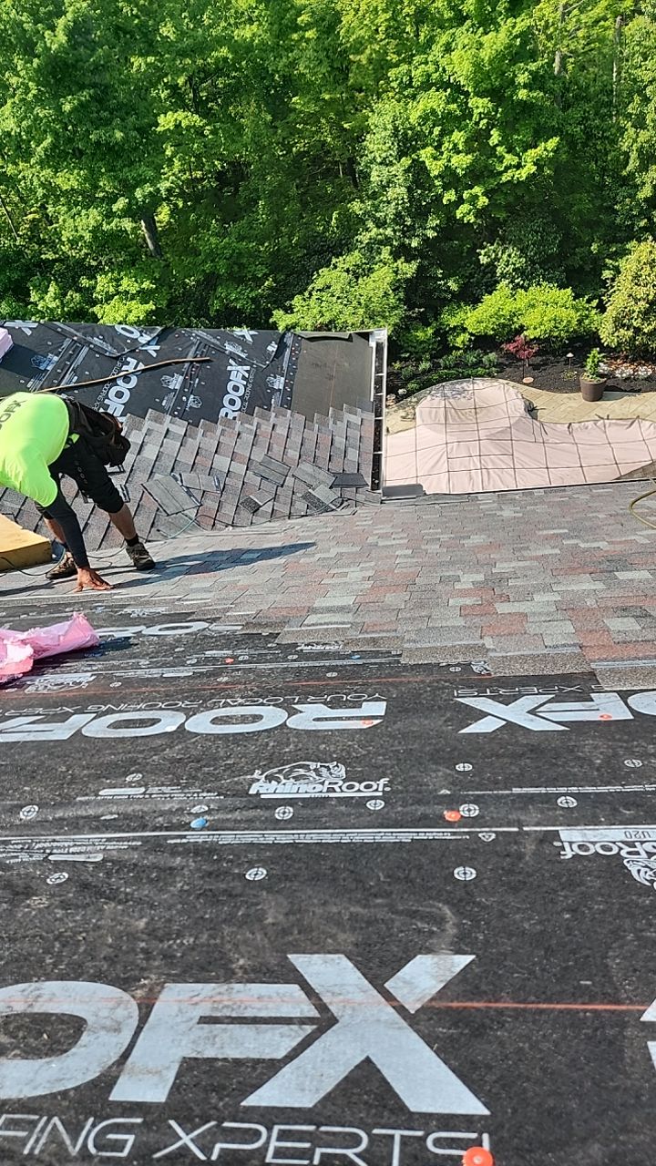 Residential Roofing Installation using Duration Series Shingles - Colonial Slate by RoofX 