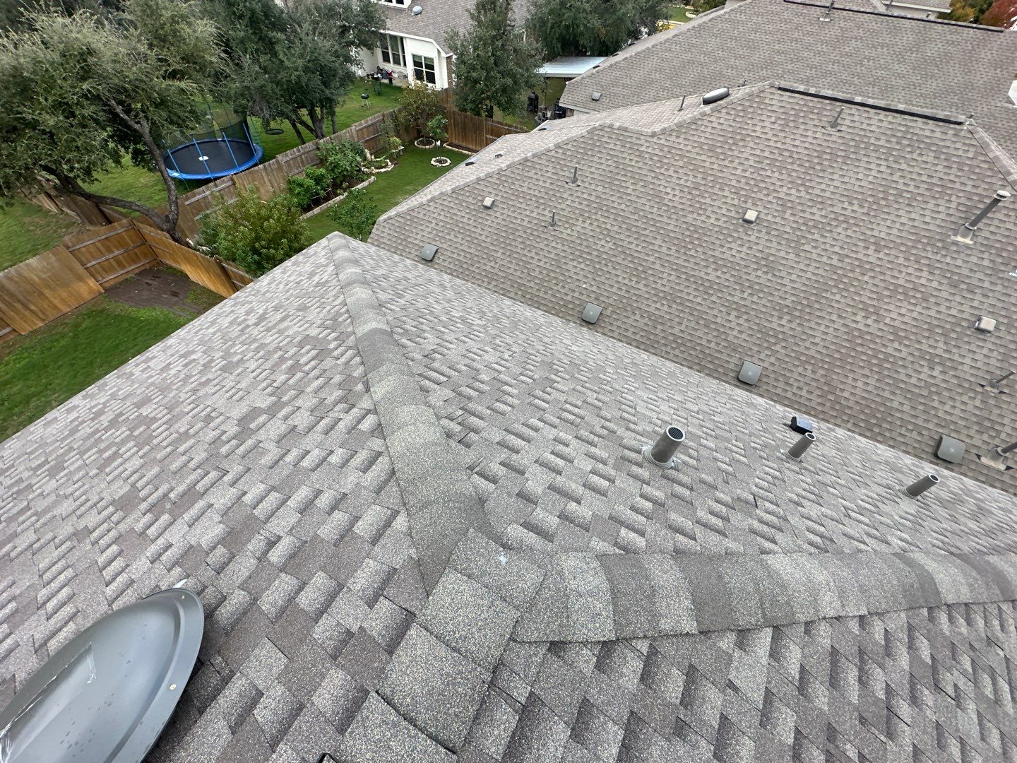 GAF HDZ - Weathered Wood by Elite Roofing LLC