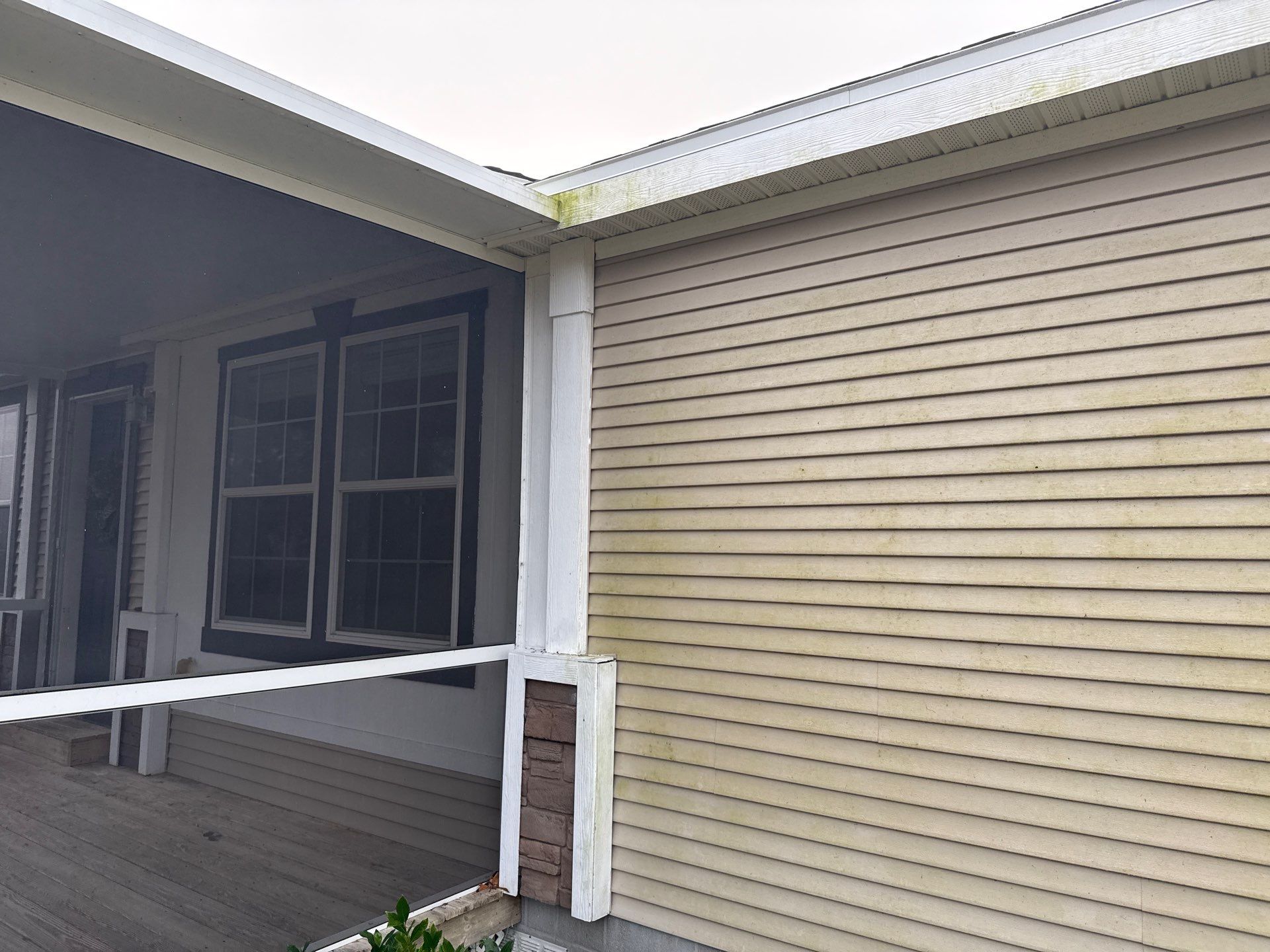 House Wash & Porch Cleaning in Homestead Property, Parrish, FL | Sunshine AquaWash by Sunshine AquaWash