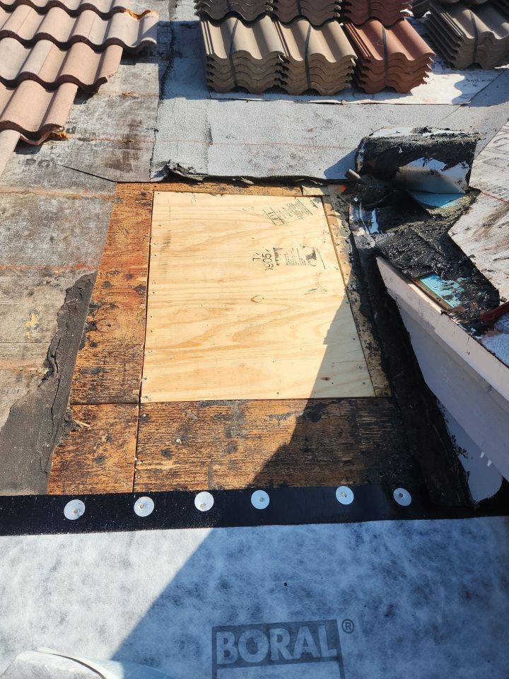 Tile Roof Repair in Boca Raton – Exceptional Service & Customer Satisfaction by Aastro Roofing