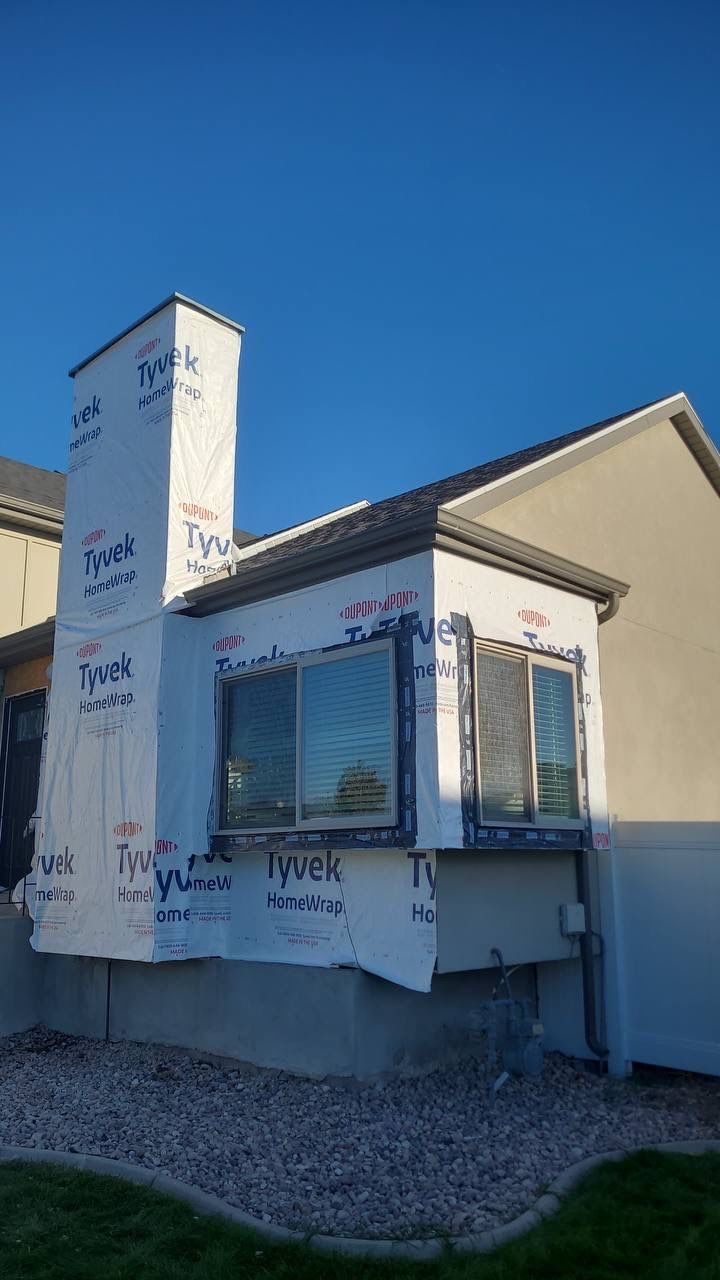 Riverton | Hardie Shingle & B&B Accent | Navajo Beige by Ideal Siding Utah