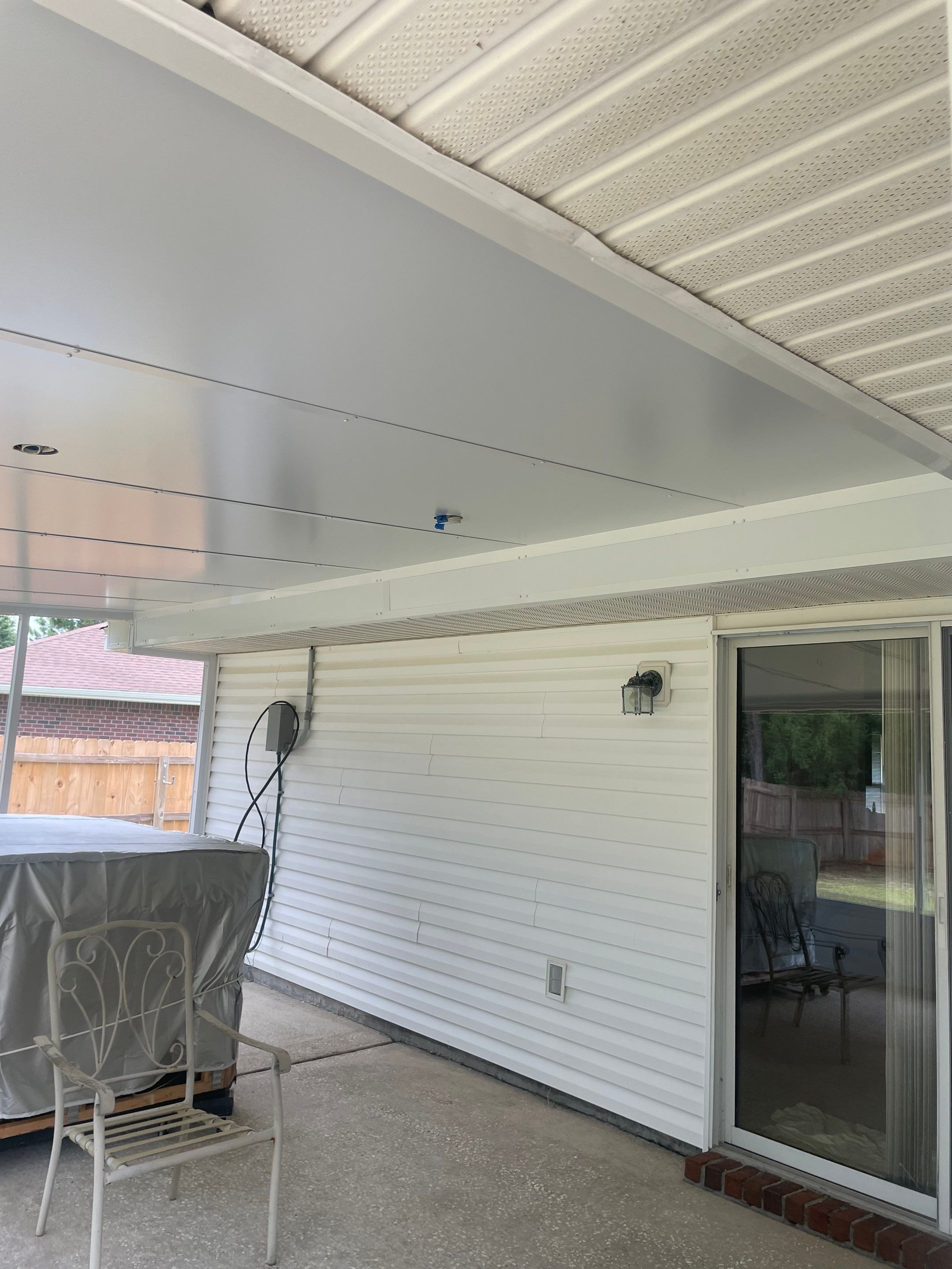 Screen Under in Navarre by Titan Sunrooms