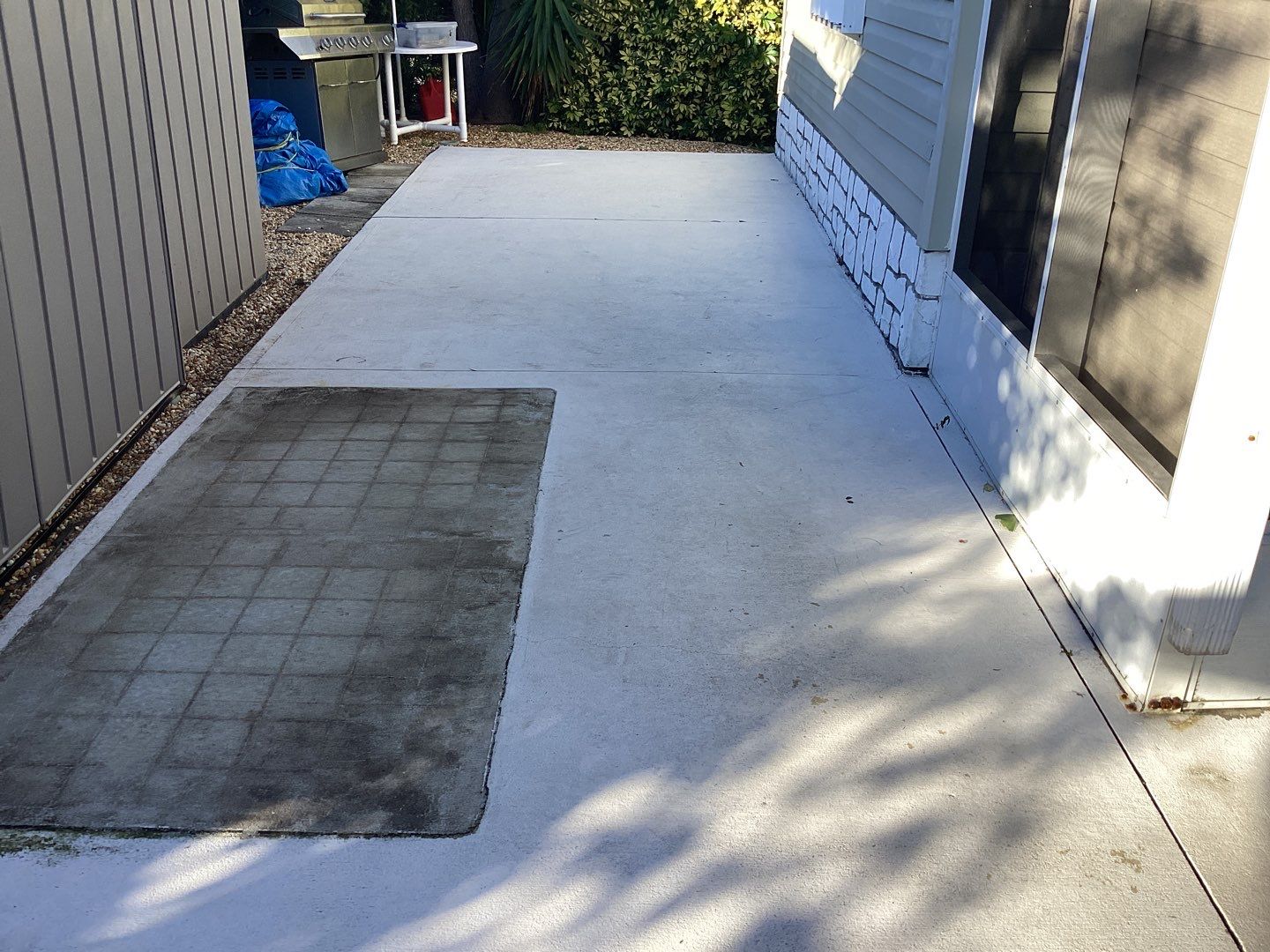 Driveway using Mt Everest by Amvet concrete coatings llc
