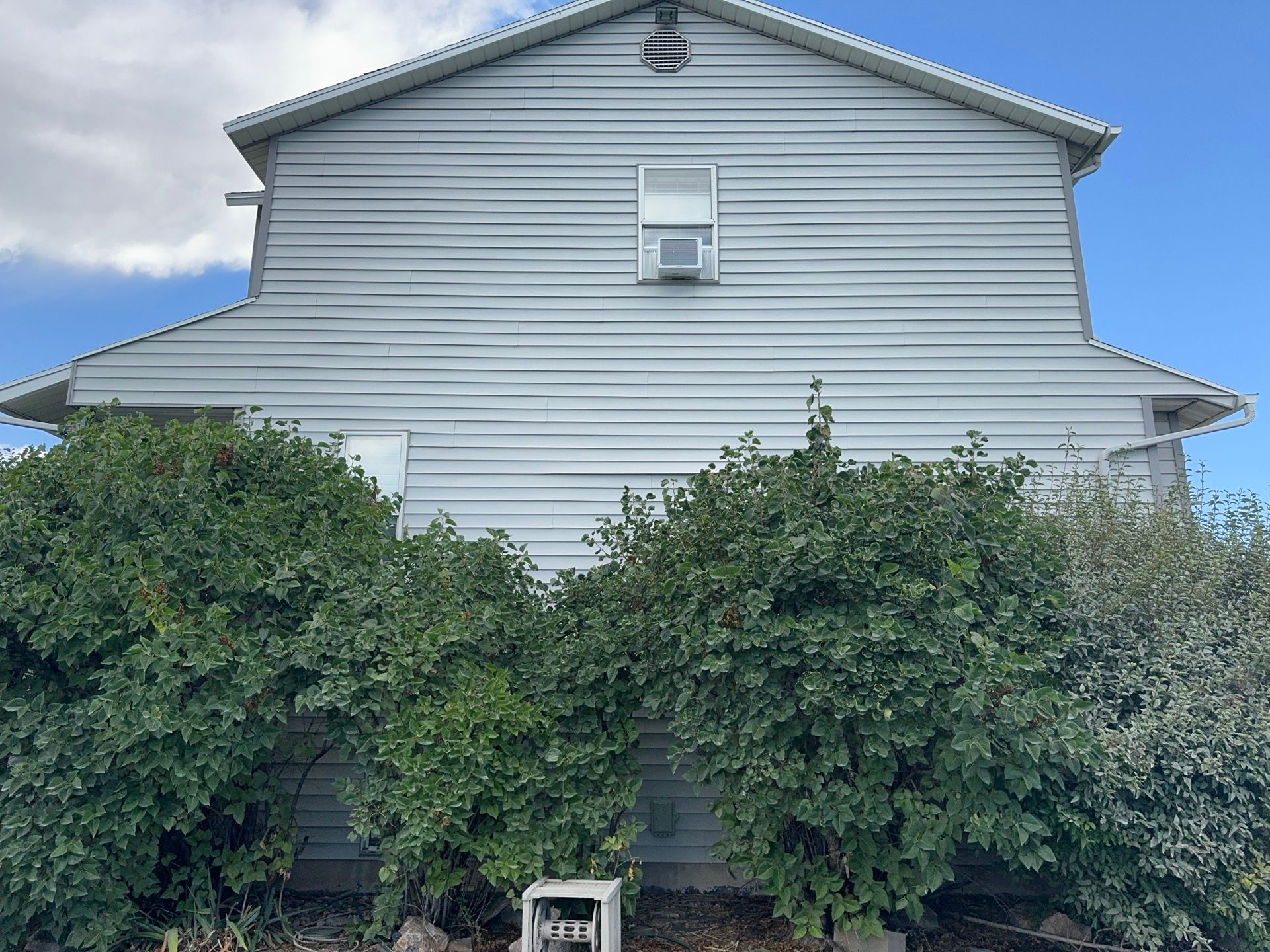 Kaysville | Bold Hardie Accent Upgrade | Evening Blue & Arctic White by Ideal Siding Utah