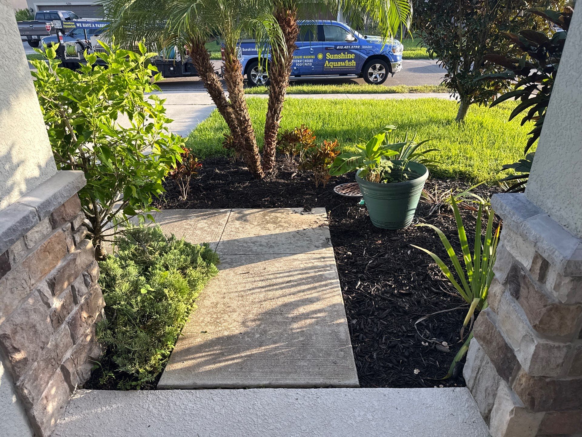 Concrete Driveway Cleaning Trevesta Palmetto FL by Sunshine AquaWash