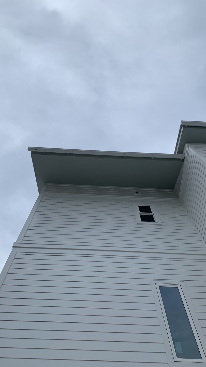 Gutter Installation Using 6 Inch Seamless Aluminum Gutters by Gutter Professors