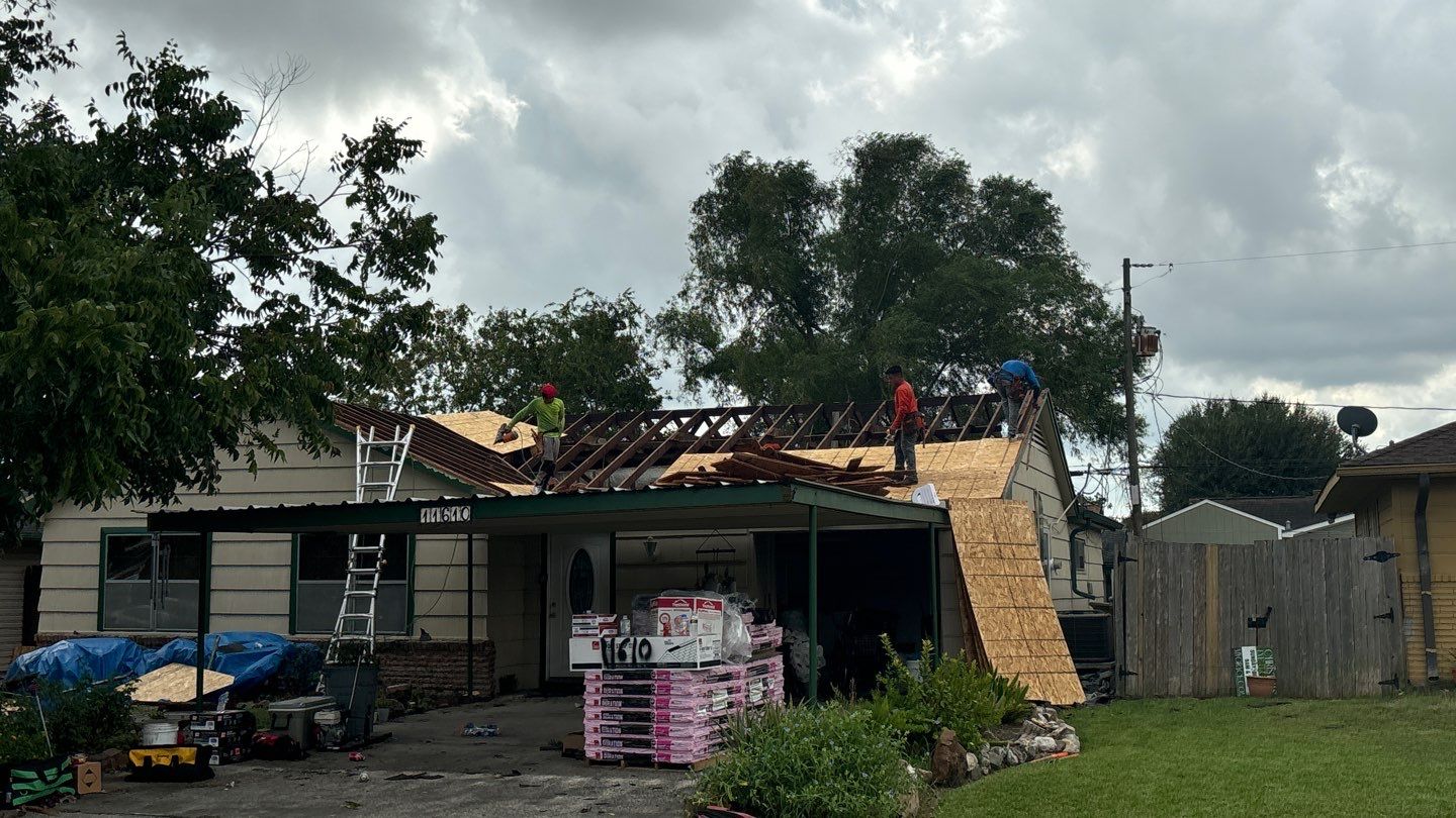 Residential Roofing Installation using Owen's Corning Duration (Lifetime) Shingles by Roof Repair Company