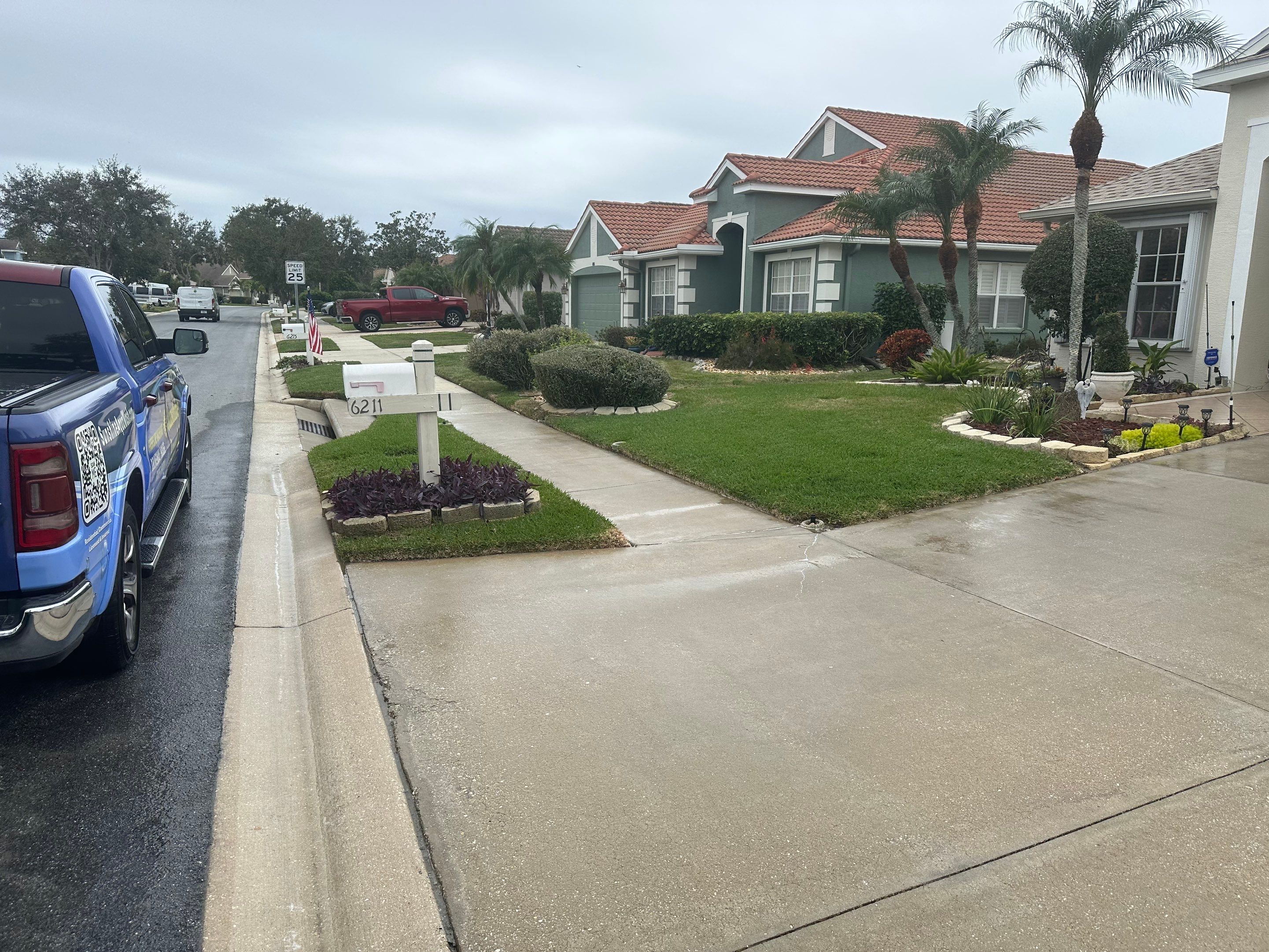 Driveway Cleaning and Rust Treatment - Fairways at Imperial Lakes, Palmetto, FL | Sunshine AquaWash by Sunshine AquaWash