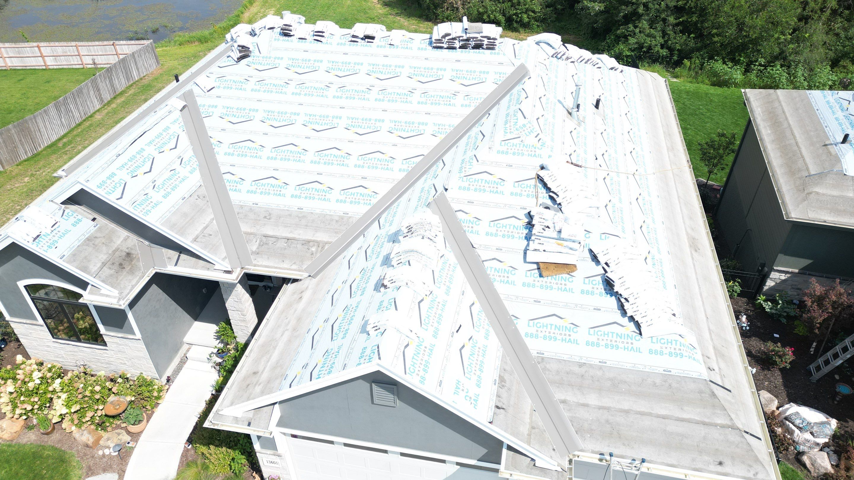Residential Roofing Installation using IKO Nordic Cornerstone Impact Resistant Class 4 by Lightning Exteriors