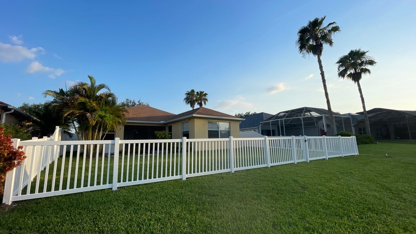 Lakewood Ranch, FL White Vinyl Privacy & Picket Fence by Asap fence and gates, LLC