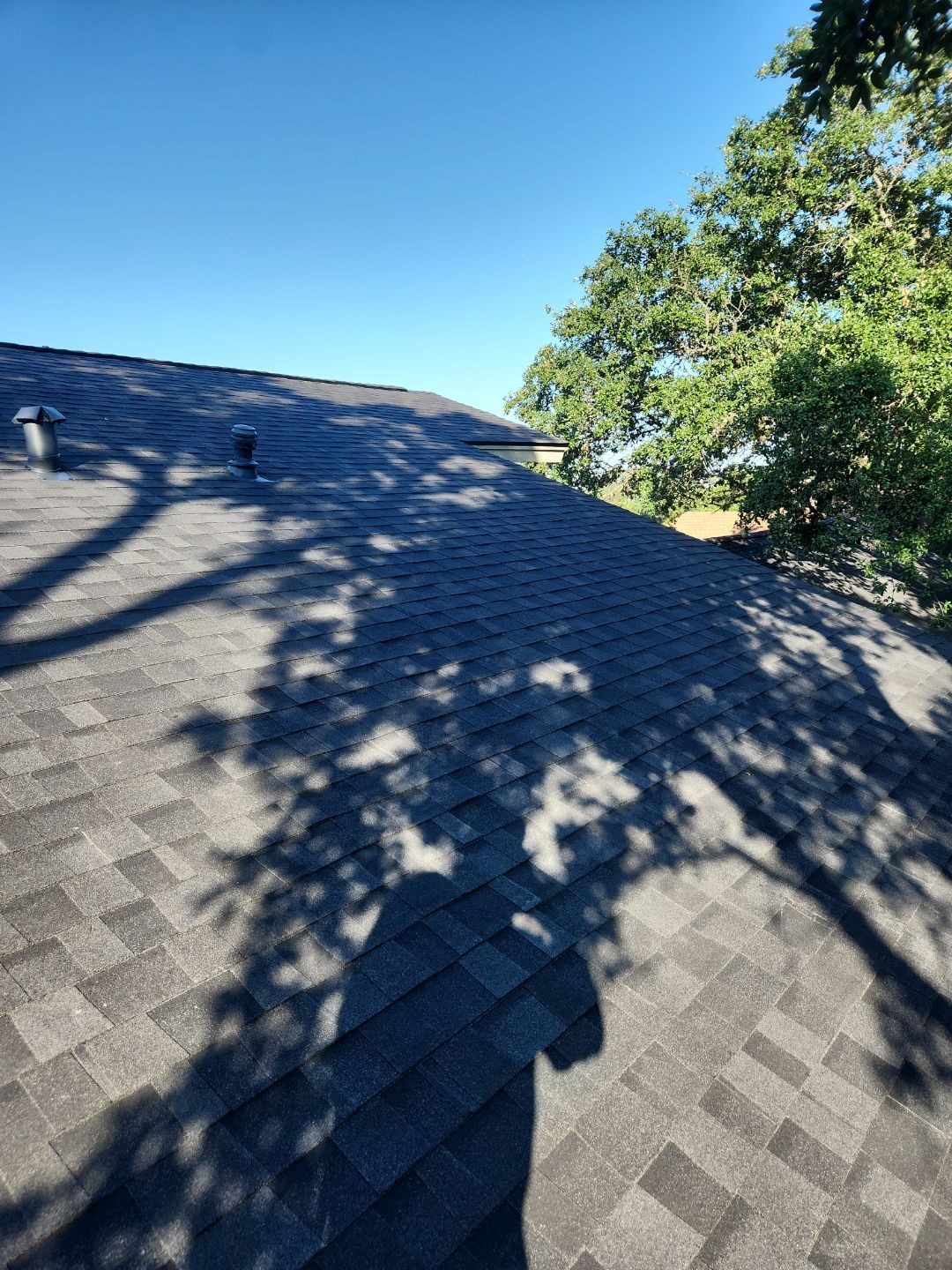 Onyx Black - Owens Corning TrueDefinition Duration by RoofsOnly.com