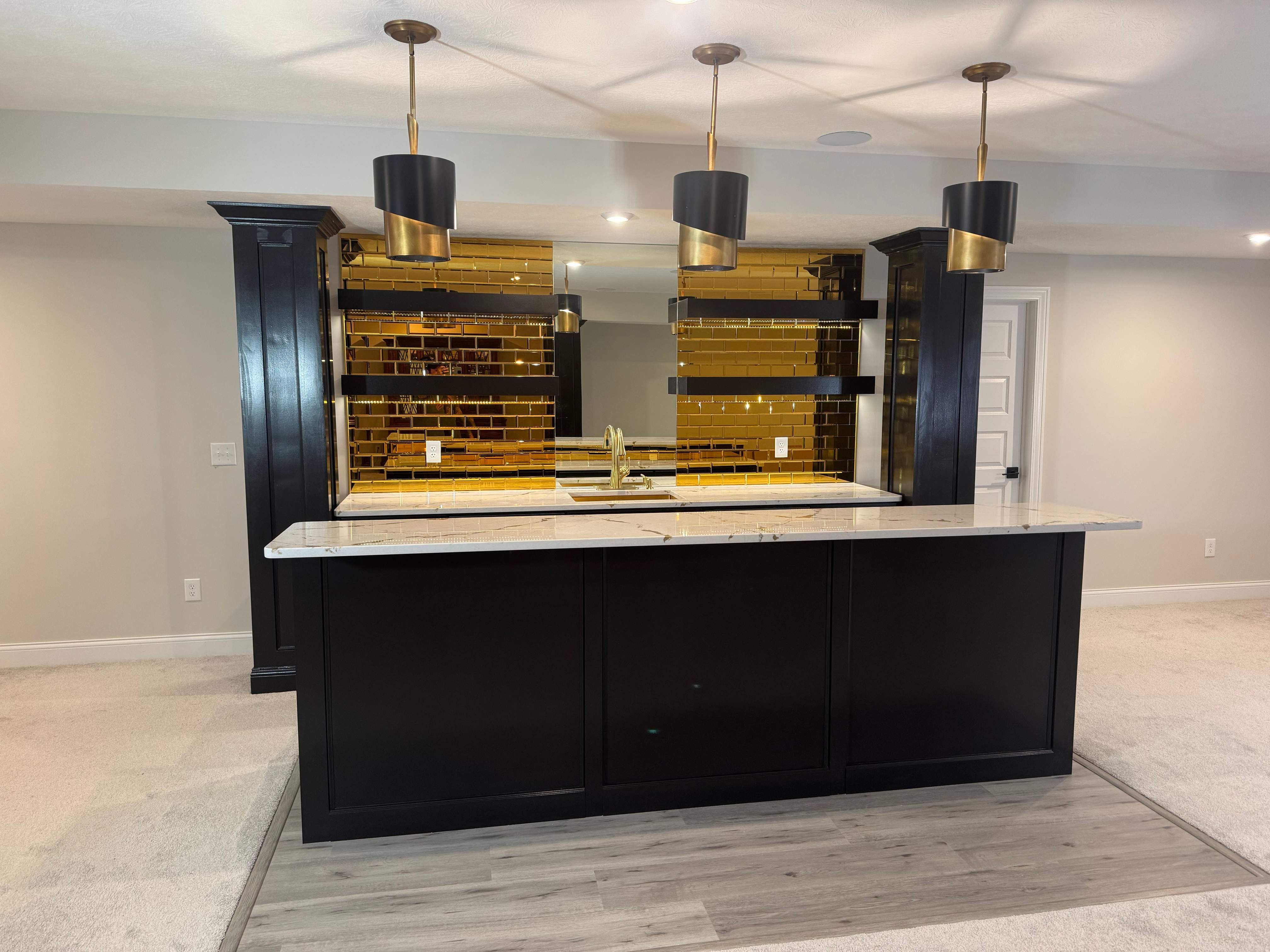 Wet Bar / Custom Storage / Laundry Room by Farmer Home Solutions