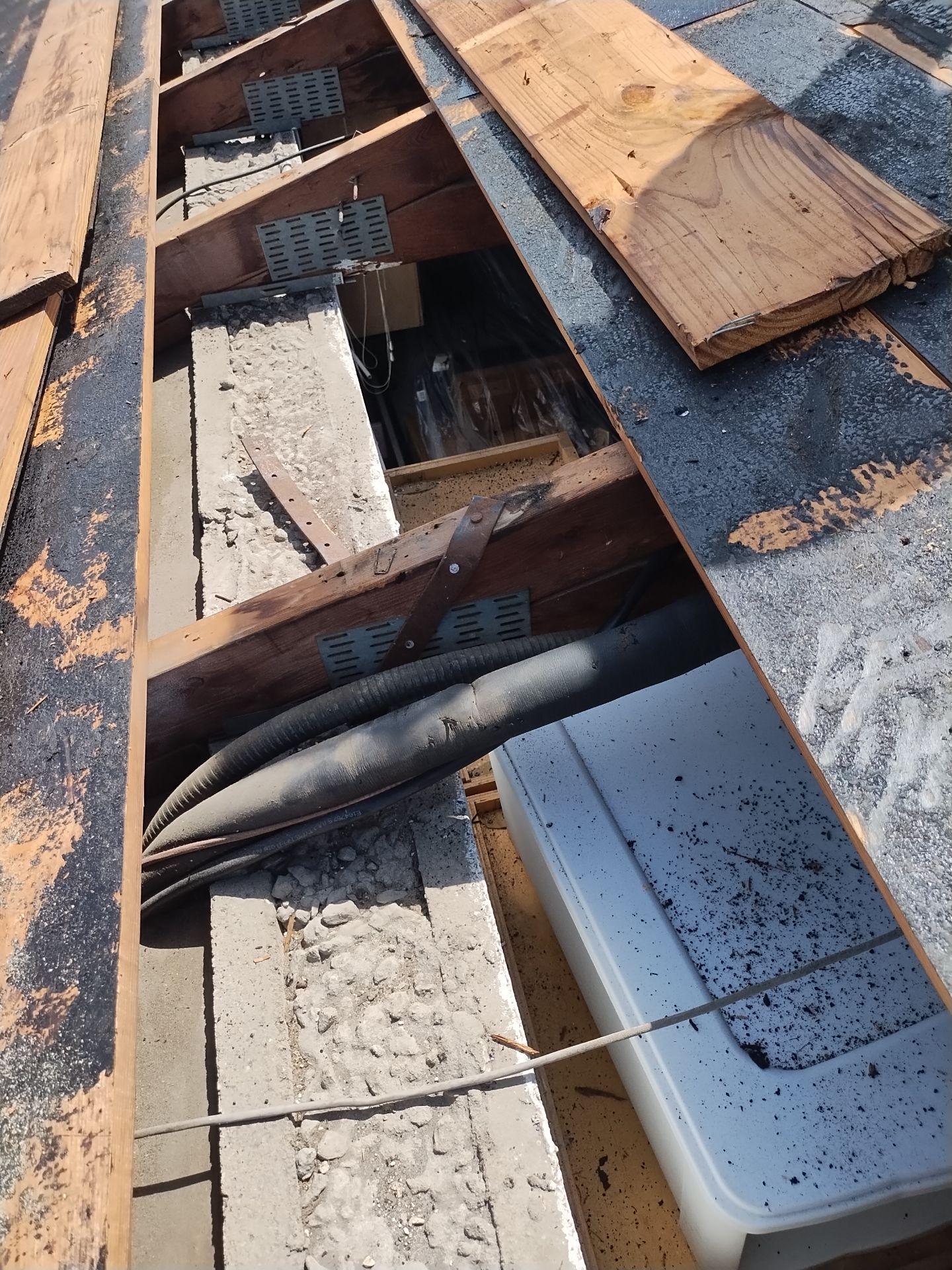 Project in St. Petersburg 33703 by Mitchell Roofing Company LLC 
