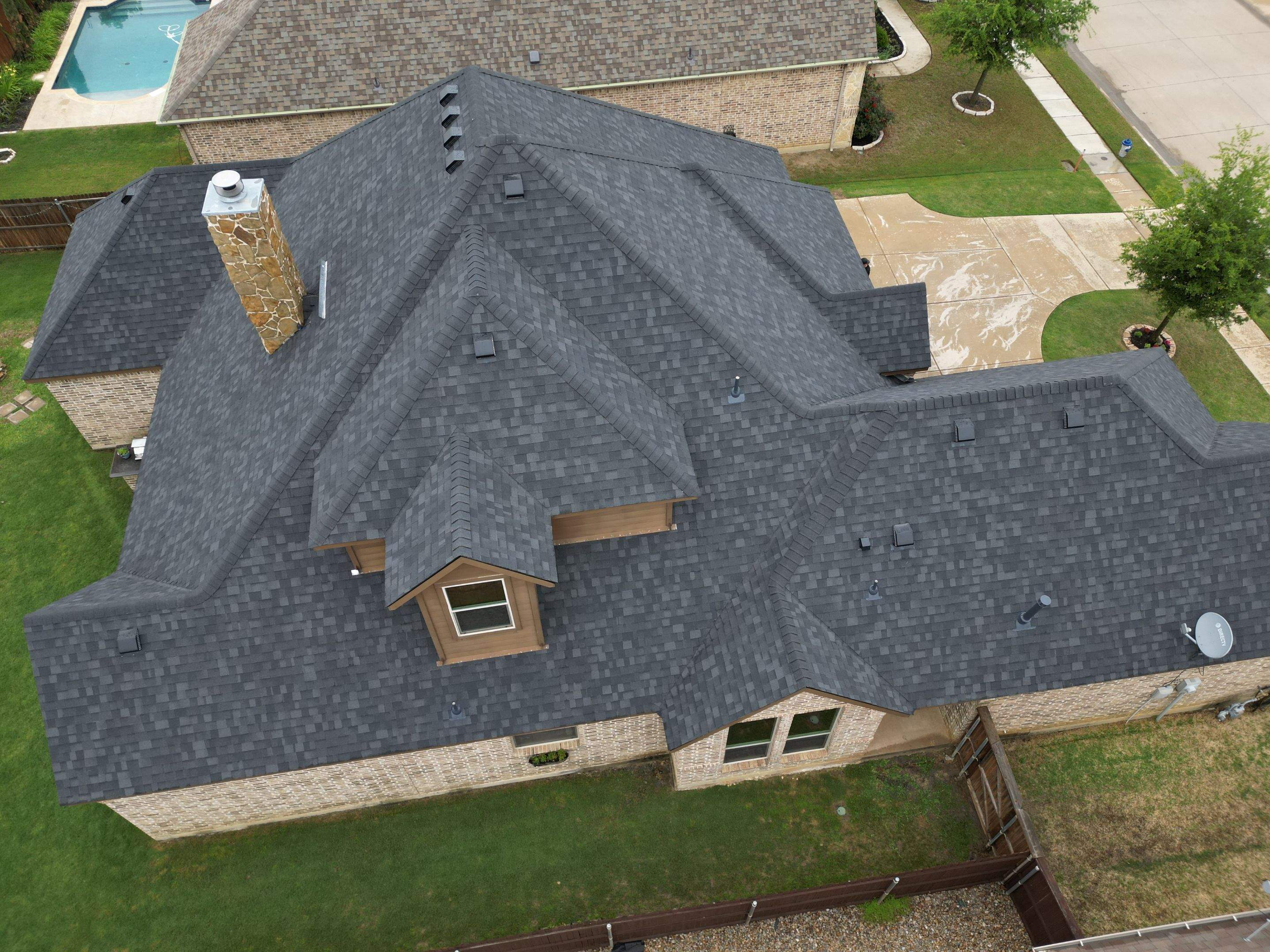 Onyx Black - Owens Corning TruDefinition Duration by RoofsOnly.com