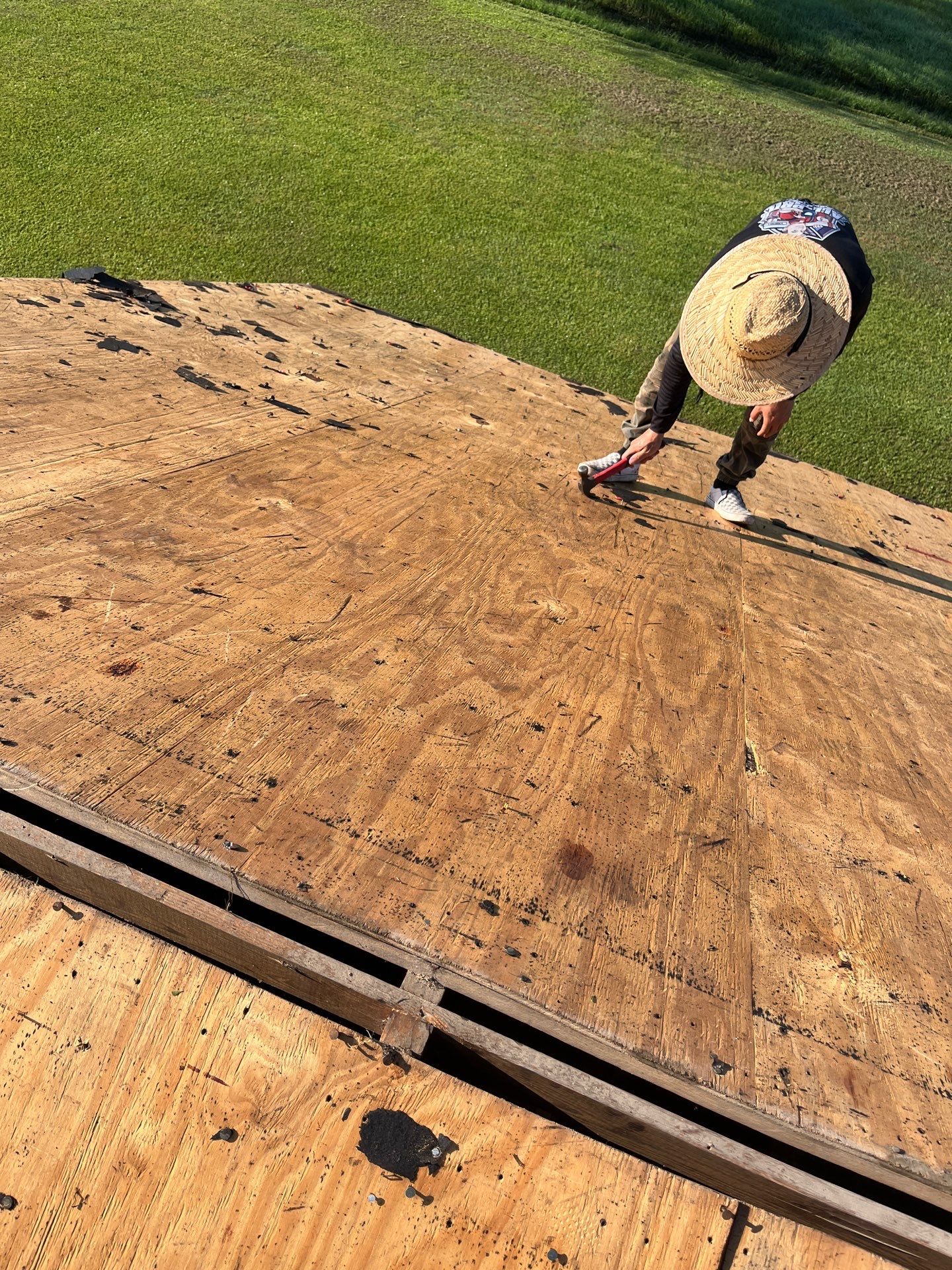 Residential Roofing Installation using Owen's Corning Duration (Lifetime) Shingles by Roof Repair Company