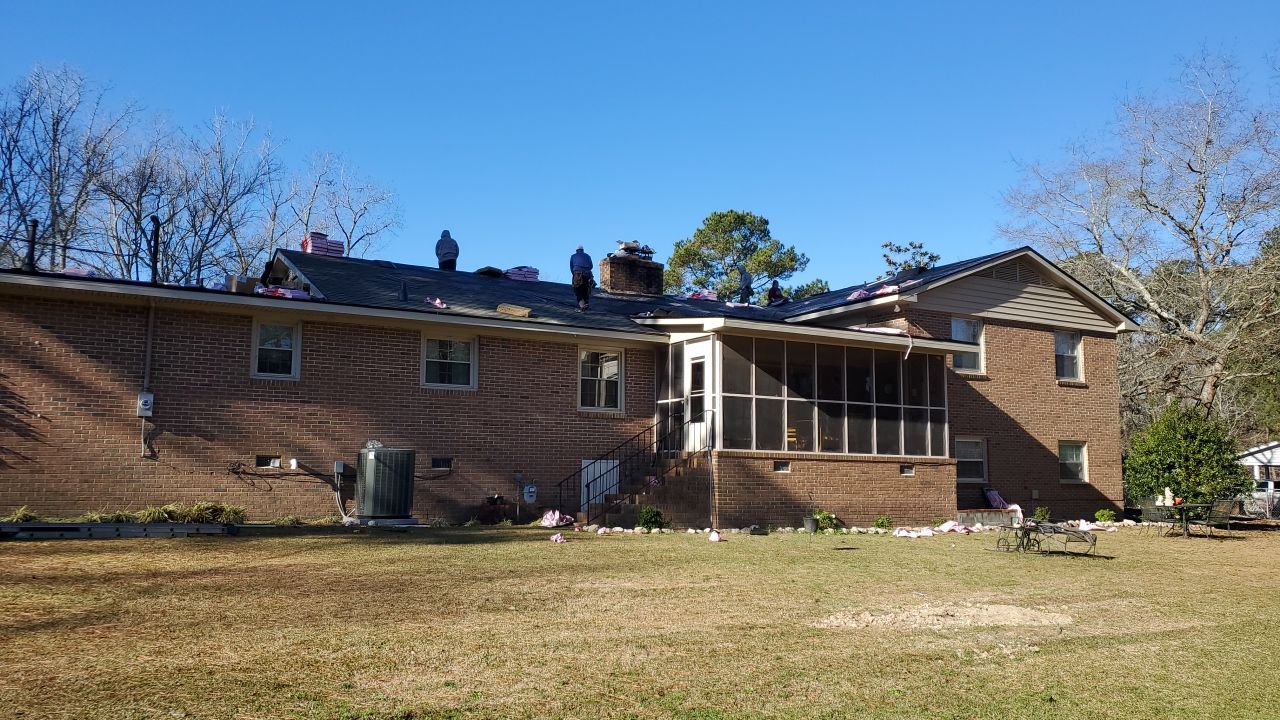 Residential Roofing Installation using Owens Corning Oakridge- Williamsburg Gray by Indigo State Roofing